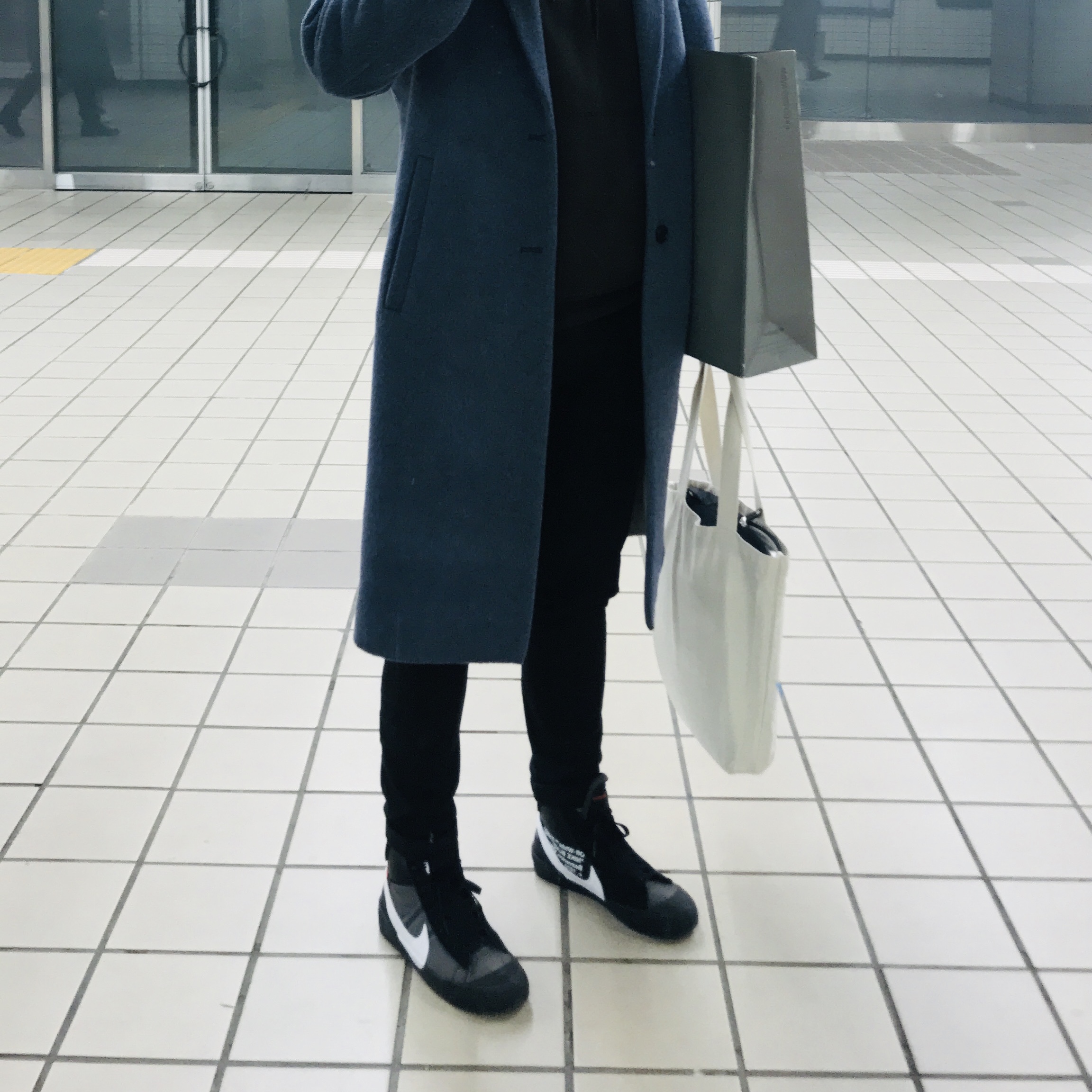 Nike x Off-White Blazer Mid Grim Reaper Black 착용 스타일