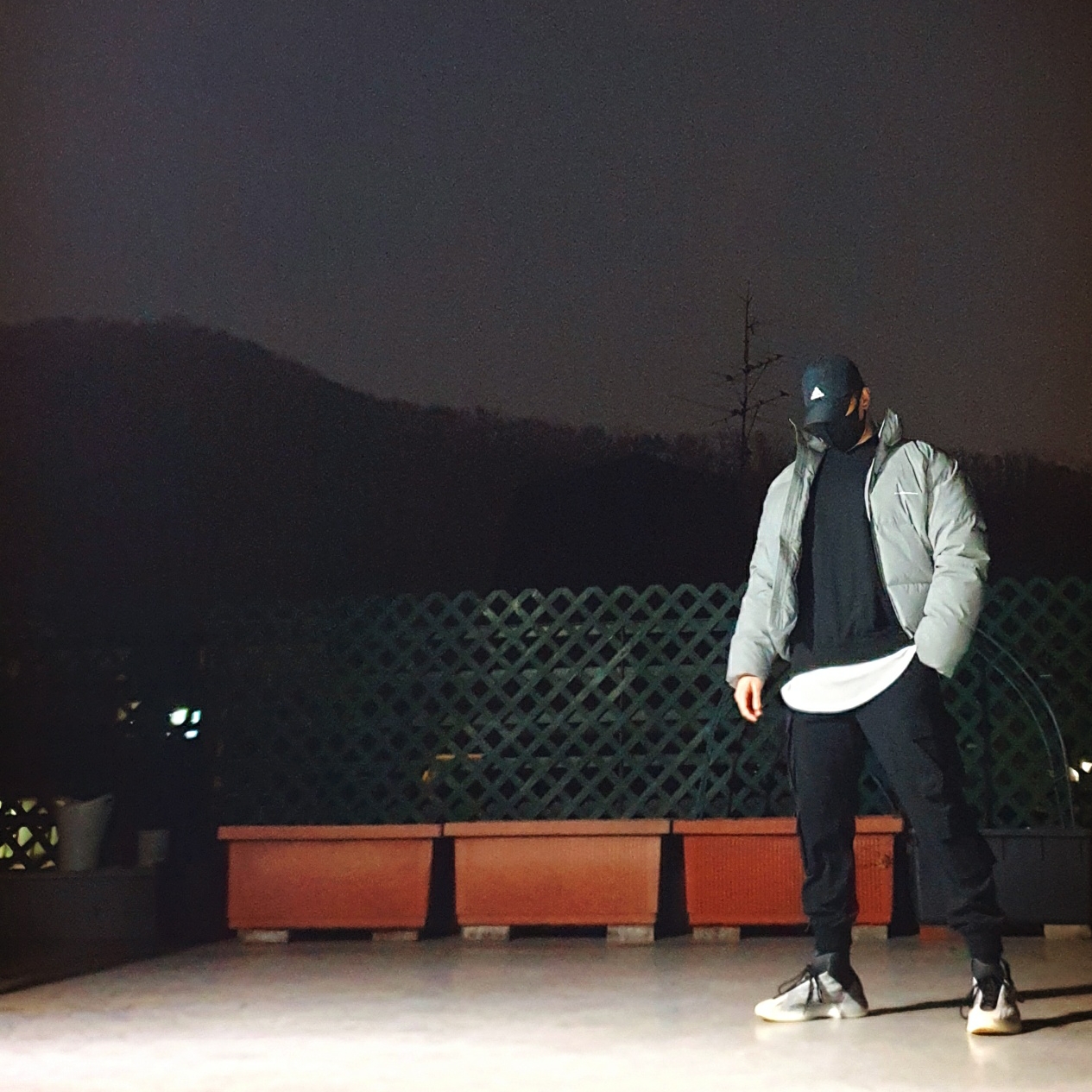 Adidas Yeezy QNTM Lifestyle 착용 스타일 - 1