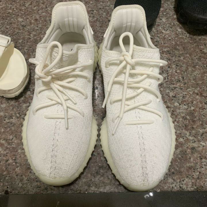 Adidas Yeezy Boost 350 V2 Citrin - Non-Reflective, Adidas Yeezy Boost 350 V2 Cream/Triple White 착용 스타일 - 2
