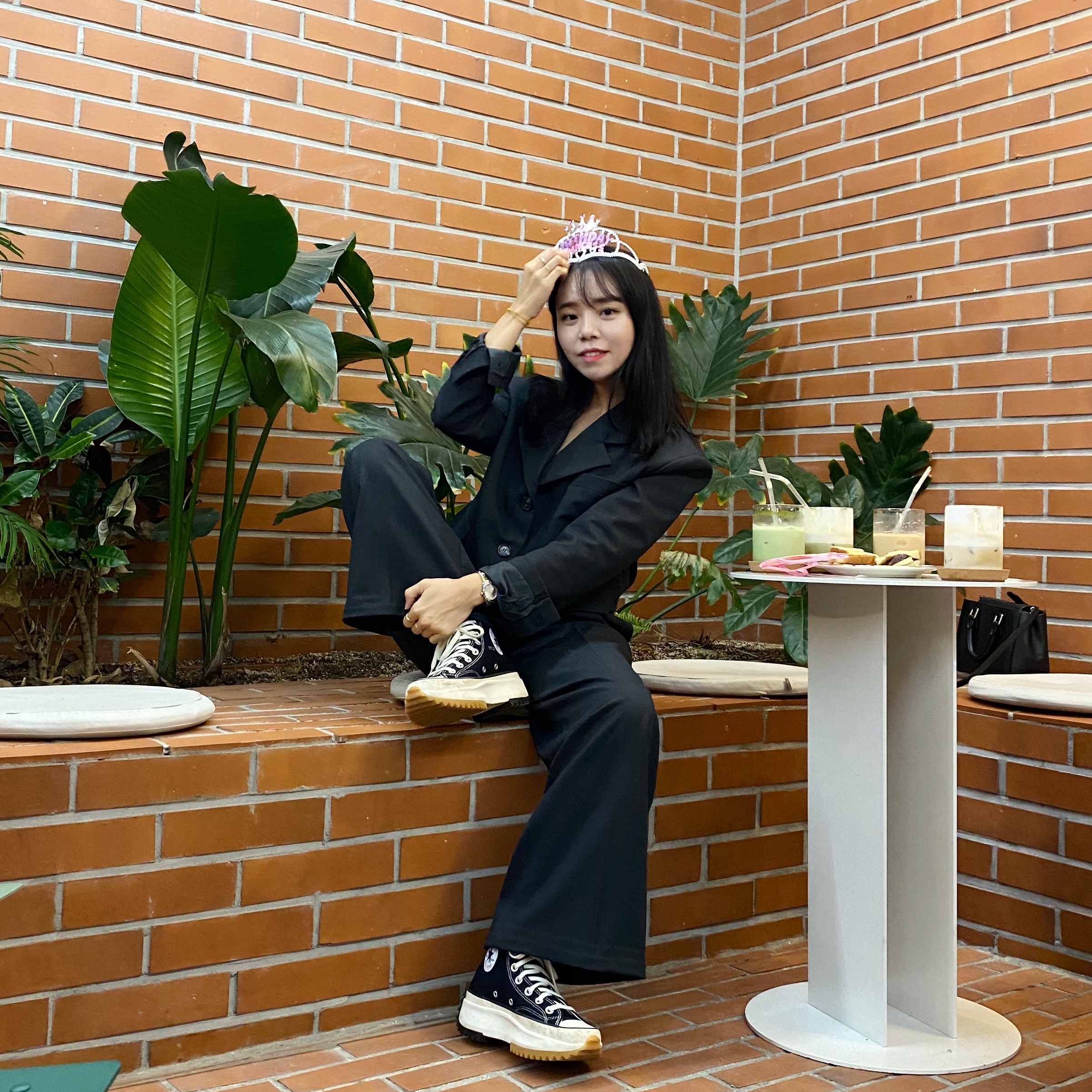 Converse x JW Anderson Run Star Hike Hi Black 착용 스타일