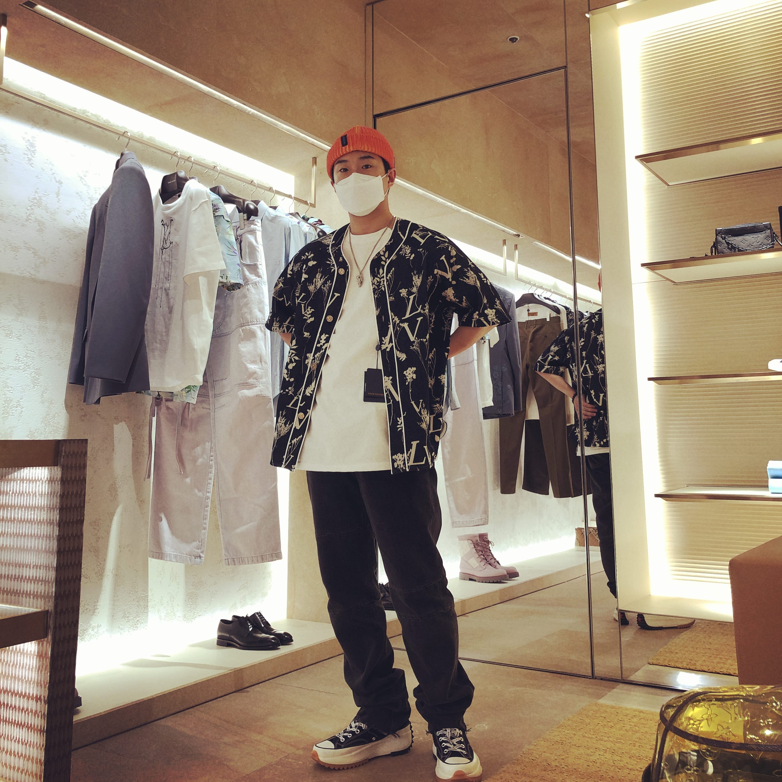 Converse x JW Anderson Run Star Hike Hi Black 착용 스타일