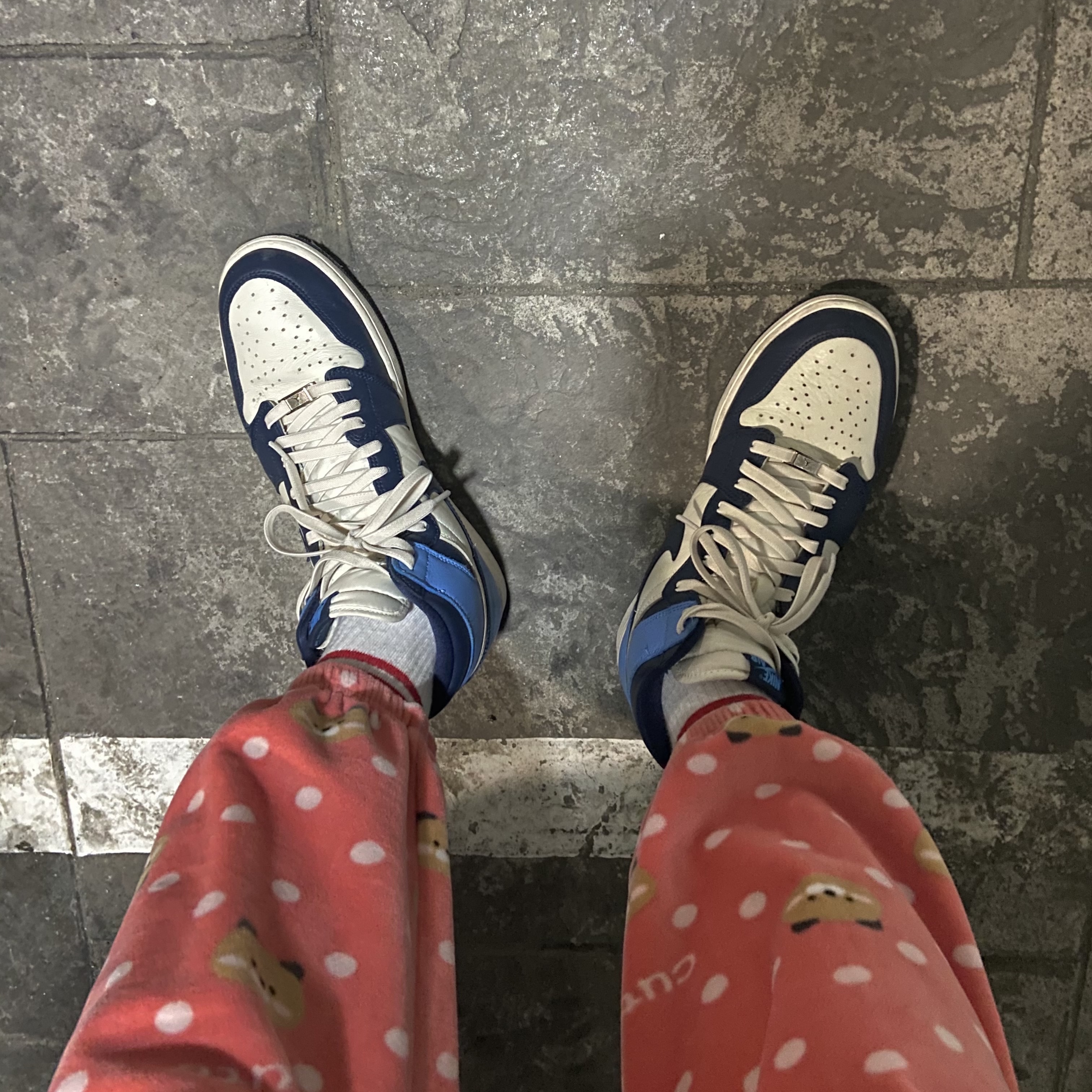 Jordan 1 Retro High Obsidian UNC 착용 스타일