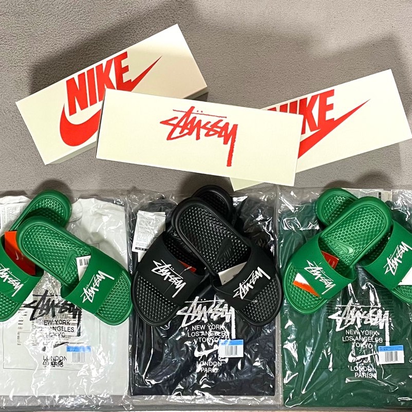 Balenciaga Speed Trainer Black White 2020, Nike x Stussy Benassi Slide Black 착용 스타일 - 3