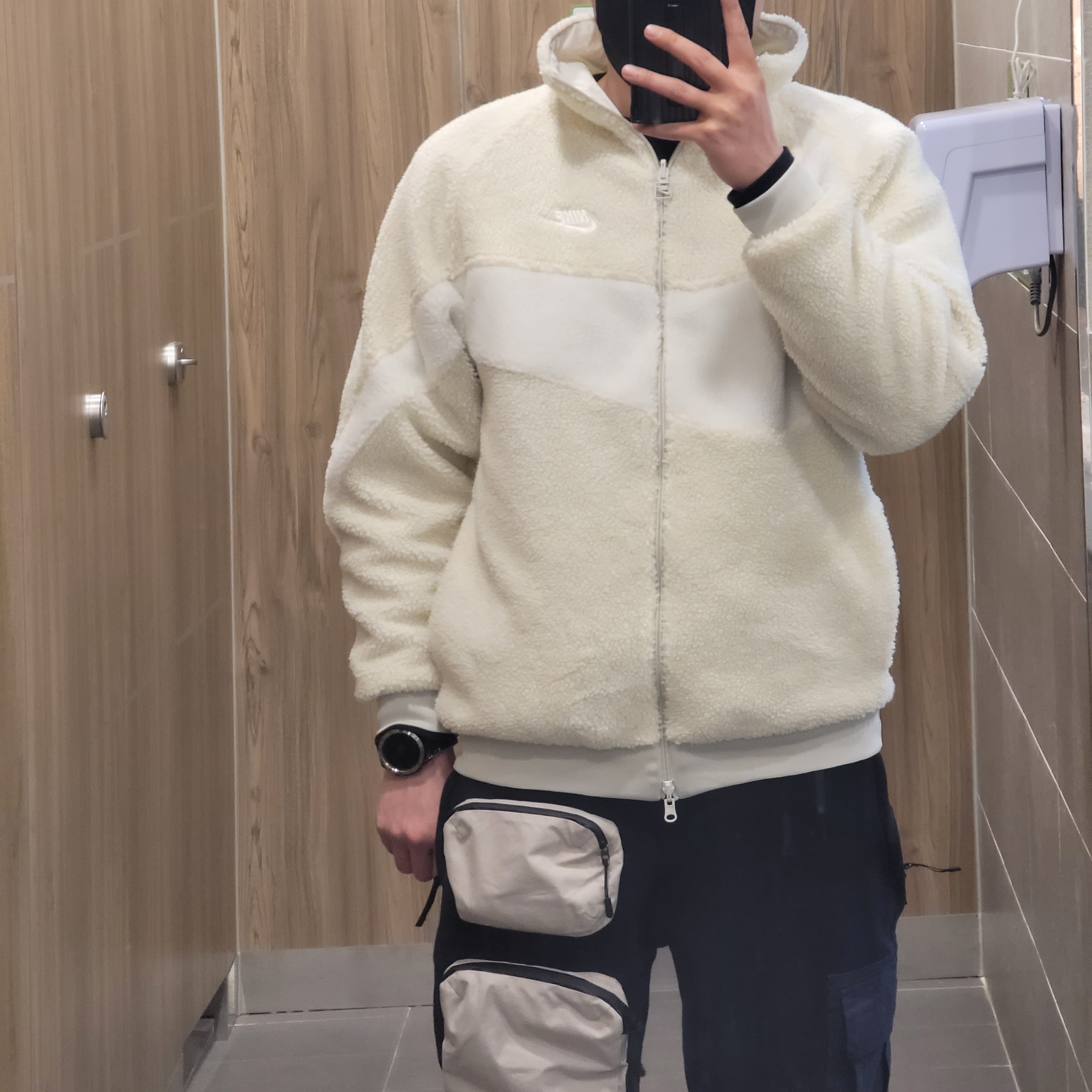Nike Big Swoosh Full Zip Jacket Light Bone Sail, Nike x Travis Scott NRG AG Utility Sweatpants Black 착용 스타일