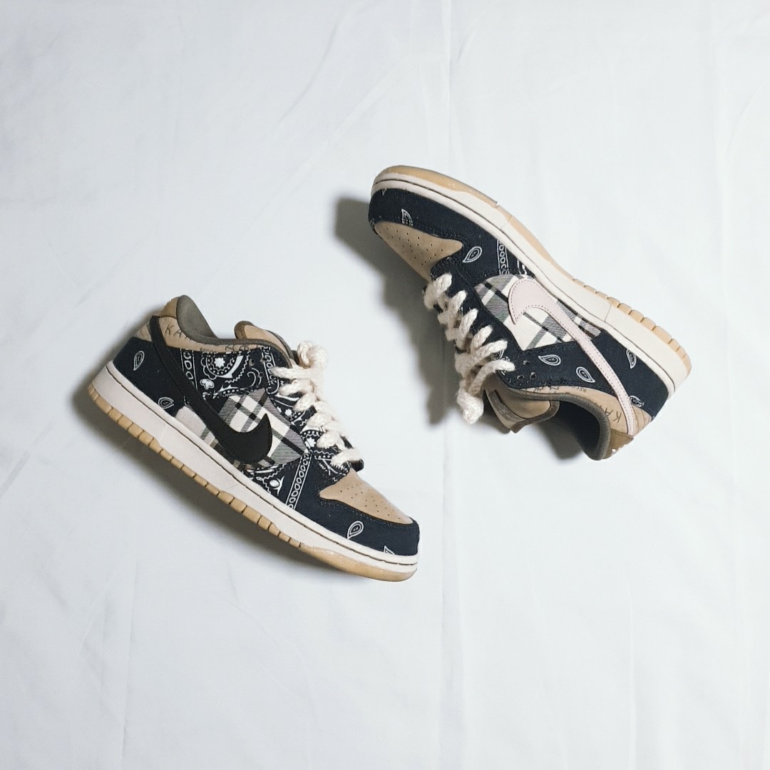 Nike x Travis Scott SB Dunk Low 착용 스타일 - 2