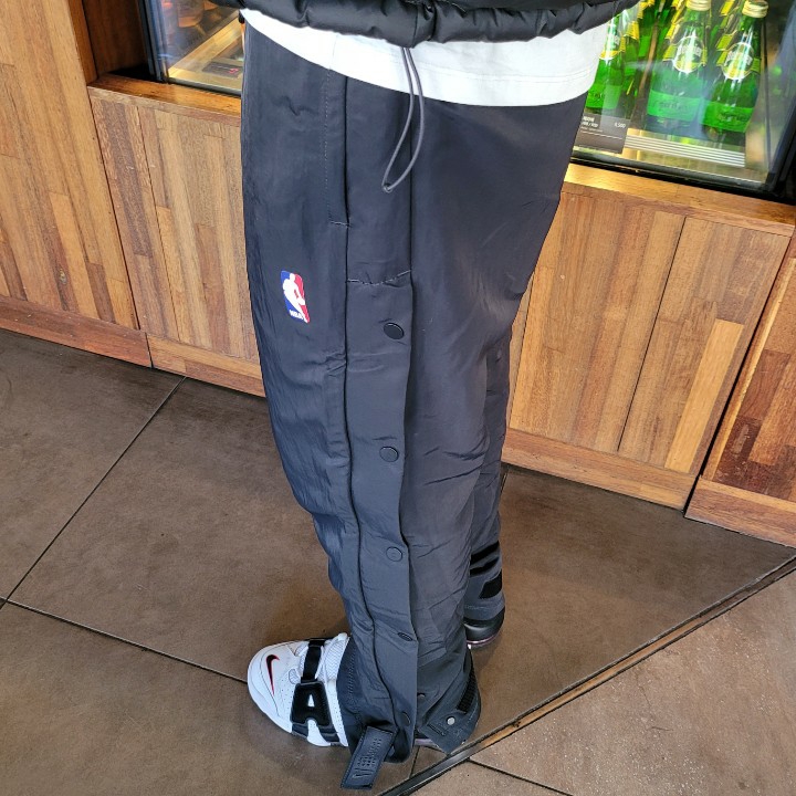 Nike Air More Uptempo Scottie Pippen, Nike x Fear of God Warm Up Pants Off Noir 착용 스타일