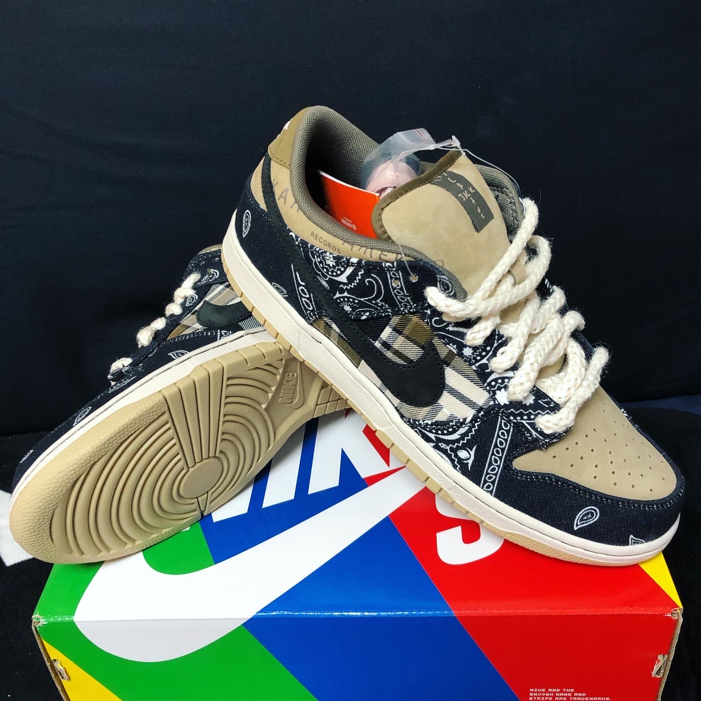 Nike x Travis Scott SB Dunk Low 착용 스타일 - 2