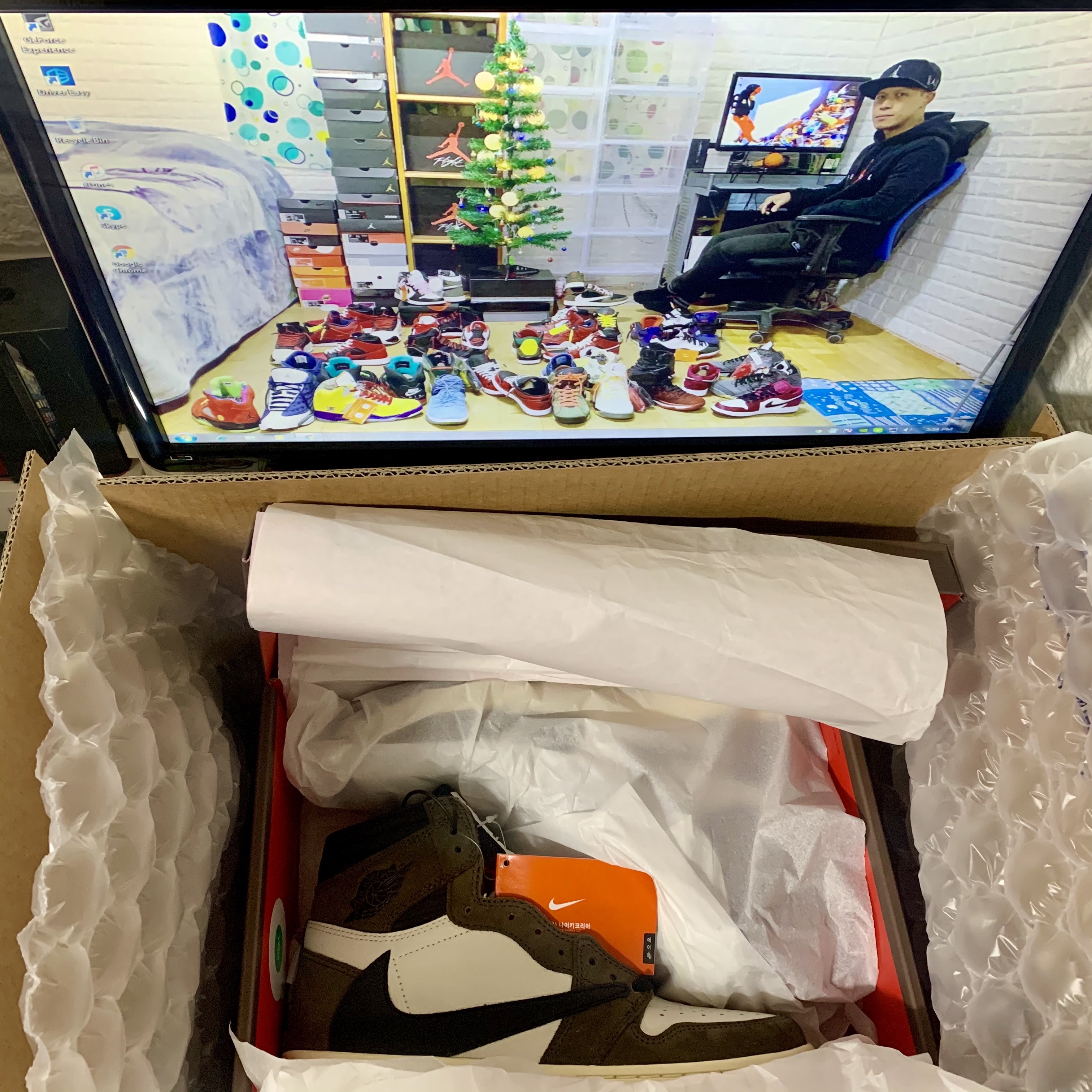 Jordan 1 x Travis Scott Retro High OG SP Mocha 착용 스타일 - 2