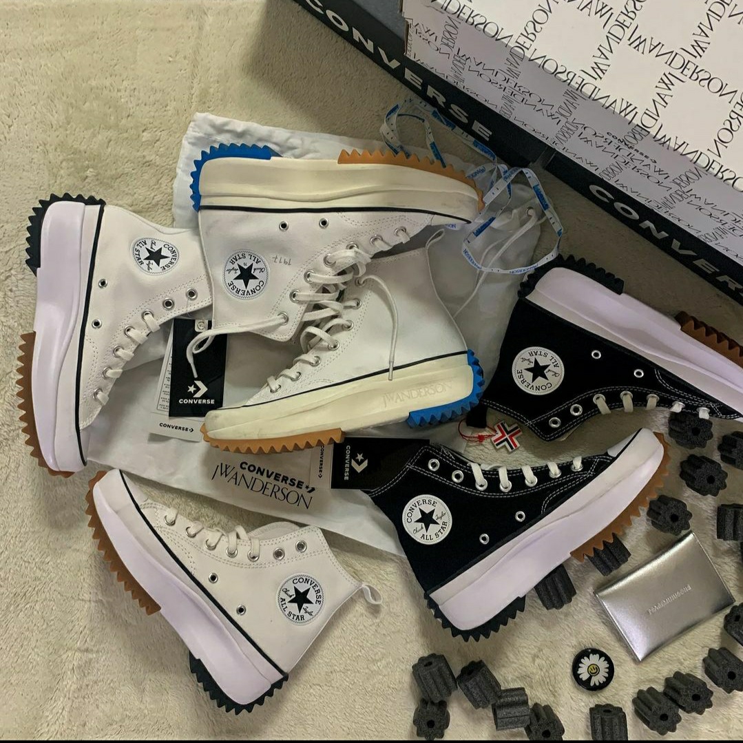 Converse Run Star Hike Hi Black White Gum, Converse Run Star Hike Hi White Black Gum 착용 스타일