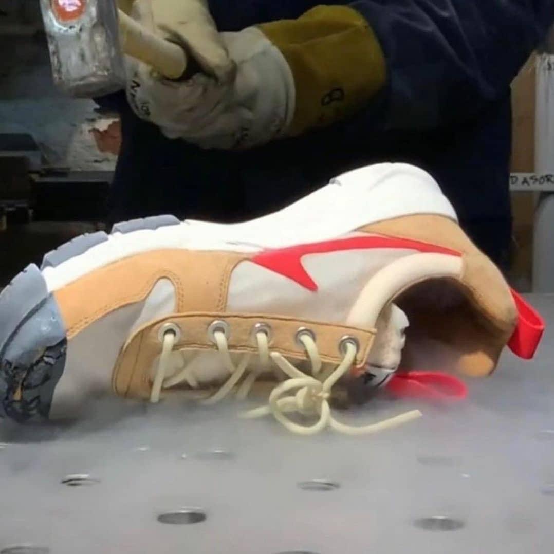 Nike x Tom Sachs Mars Yard Shoe 2.0 Space Camp, Nike x Tom Sachs Mars Yard Overshoe 3.0 착용 스타일 - 2