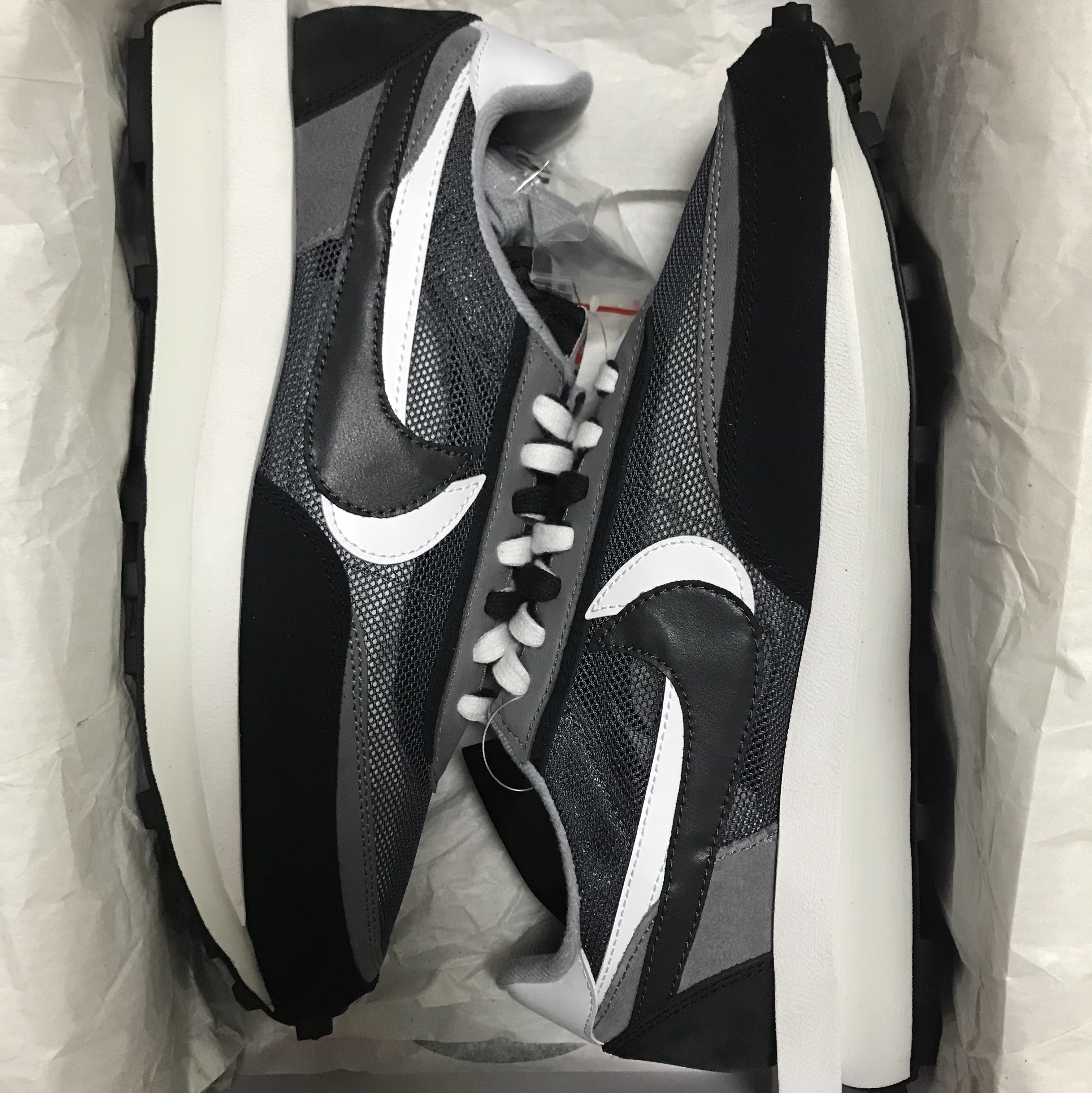 Nike x Sacai LDWaffle Black 착용 스타일