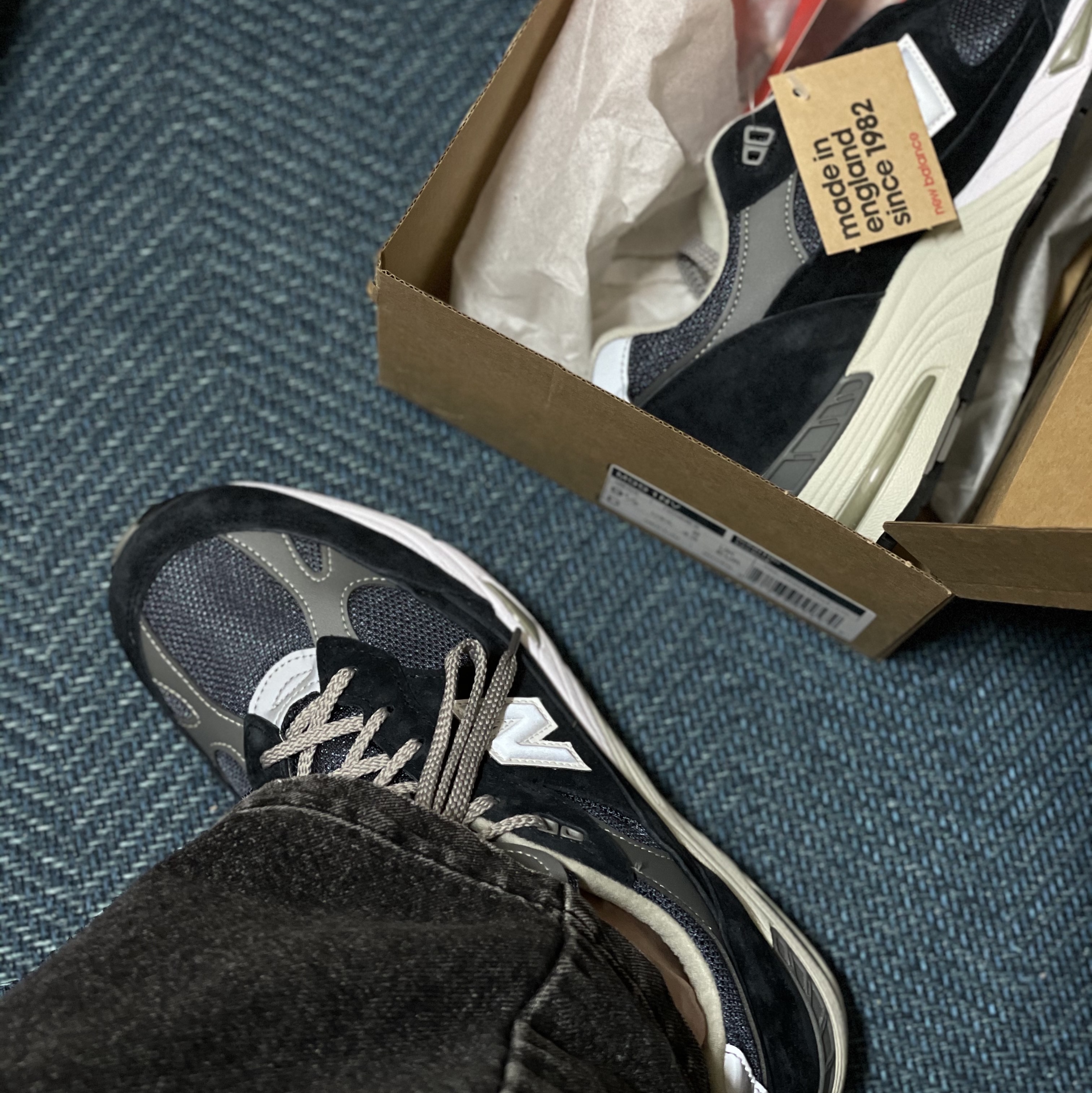 New Balance 991 Made in UK Navy 착용 스타일 - 2