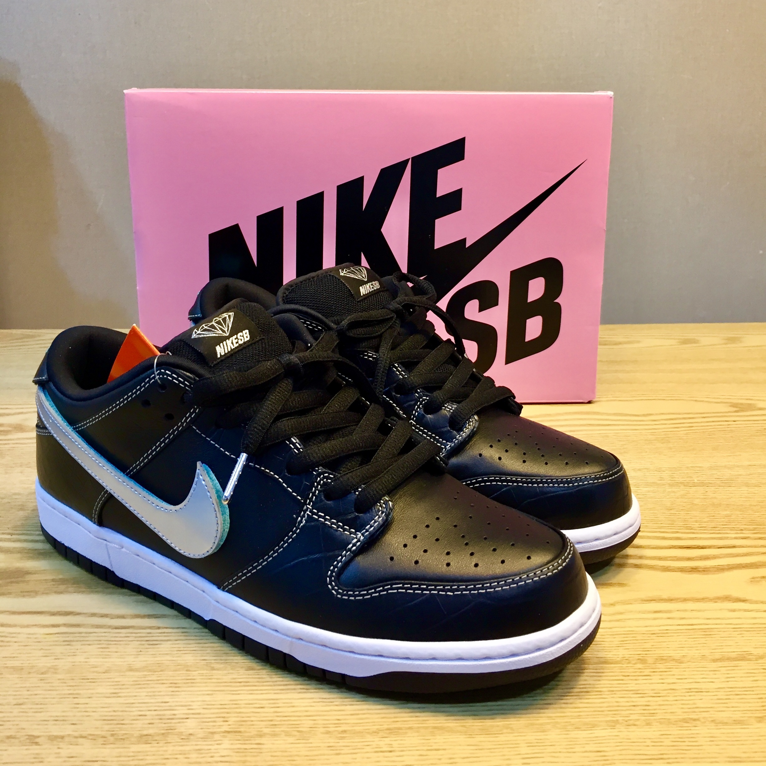 Nike x Diamond Supply Co. SB Dunk Low Black Diamond 착용 스타일