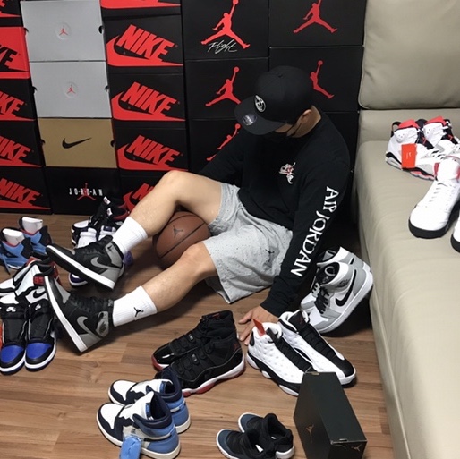 Jordan 1 Retro High Obsidian UNC, Jordan 13 Retro He Got Game 2018 착용 스타일