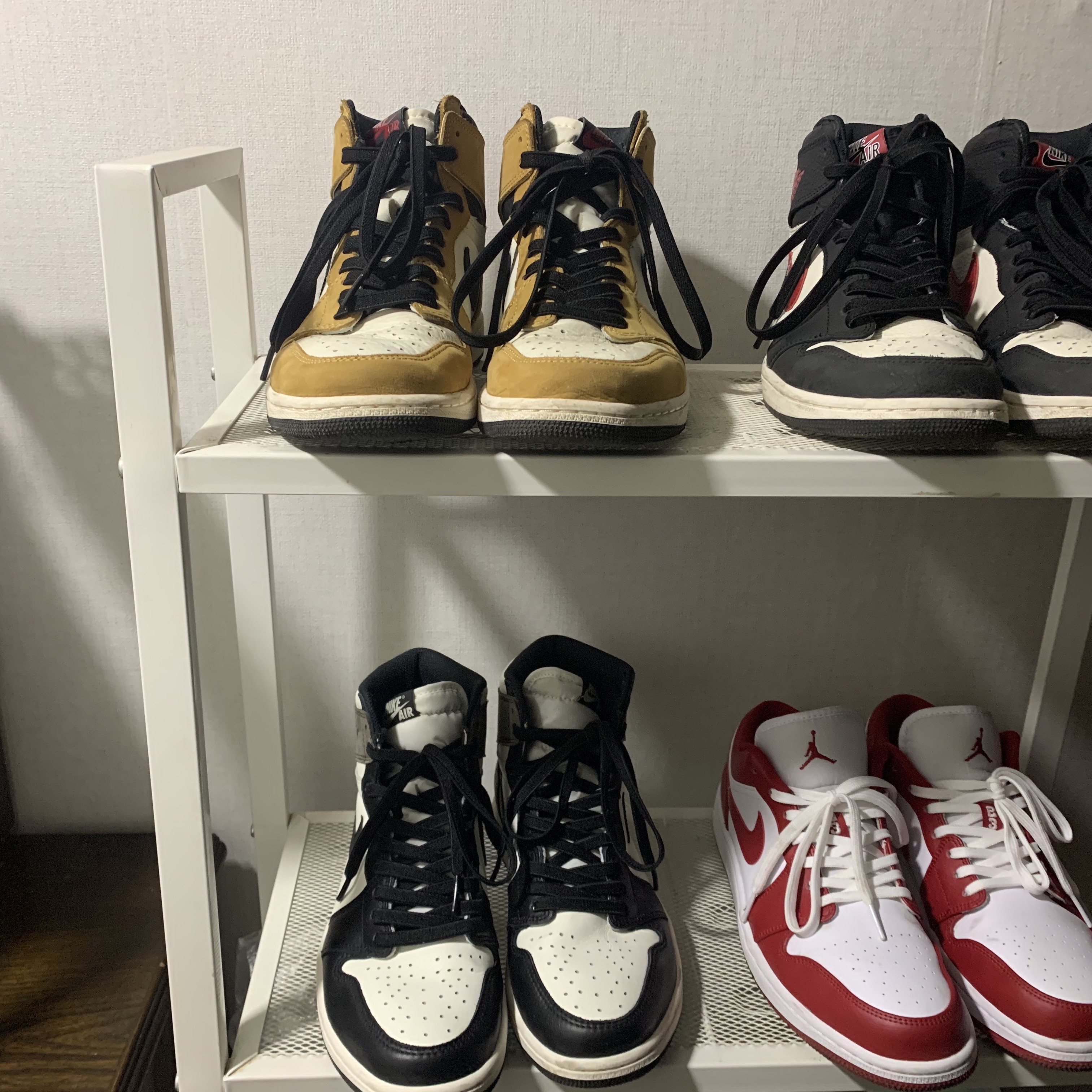 Nike x Travis Scott SB Dunk Low, Converse x JW Anderson Run Star Hike Hi Black 착용 스타일 - 2