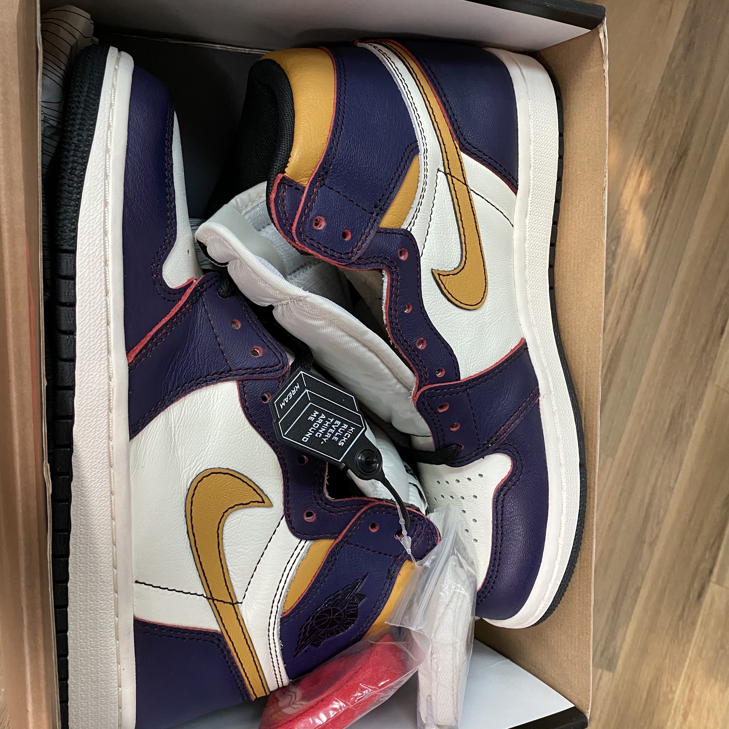 Jordan 1 Retro High OG Defiant SB LA to Chicago 착용 스타일