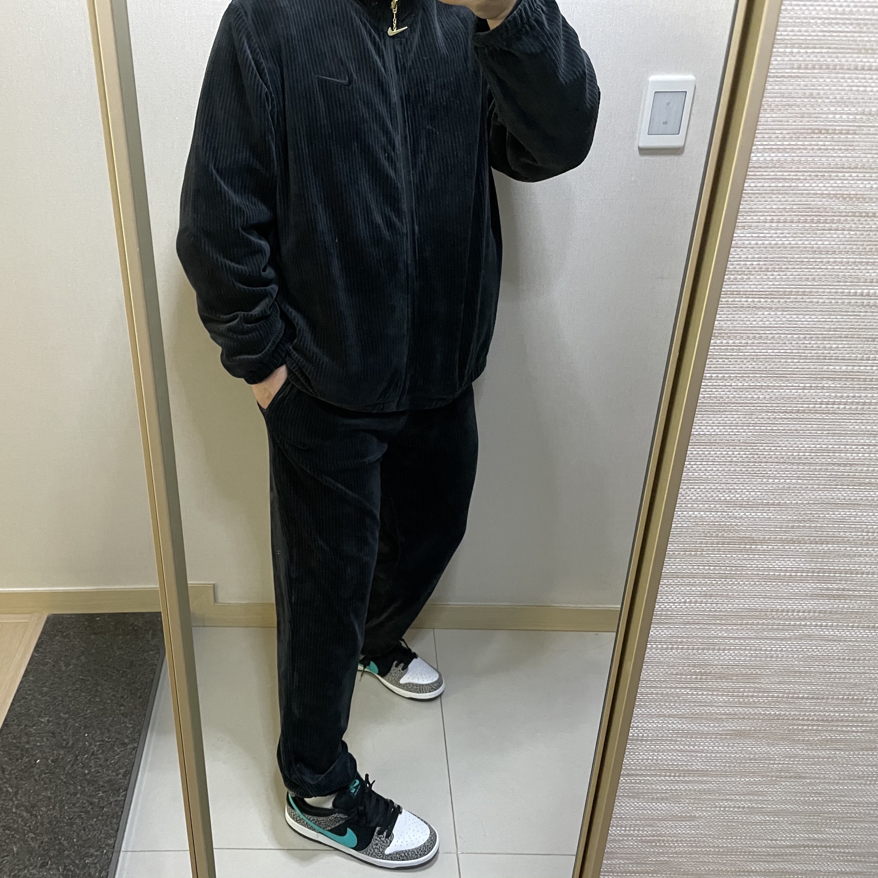 Nike SB Dunk Low Pro Clear Jade 착용 스타일