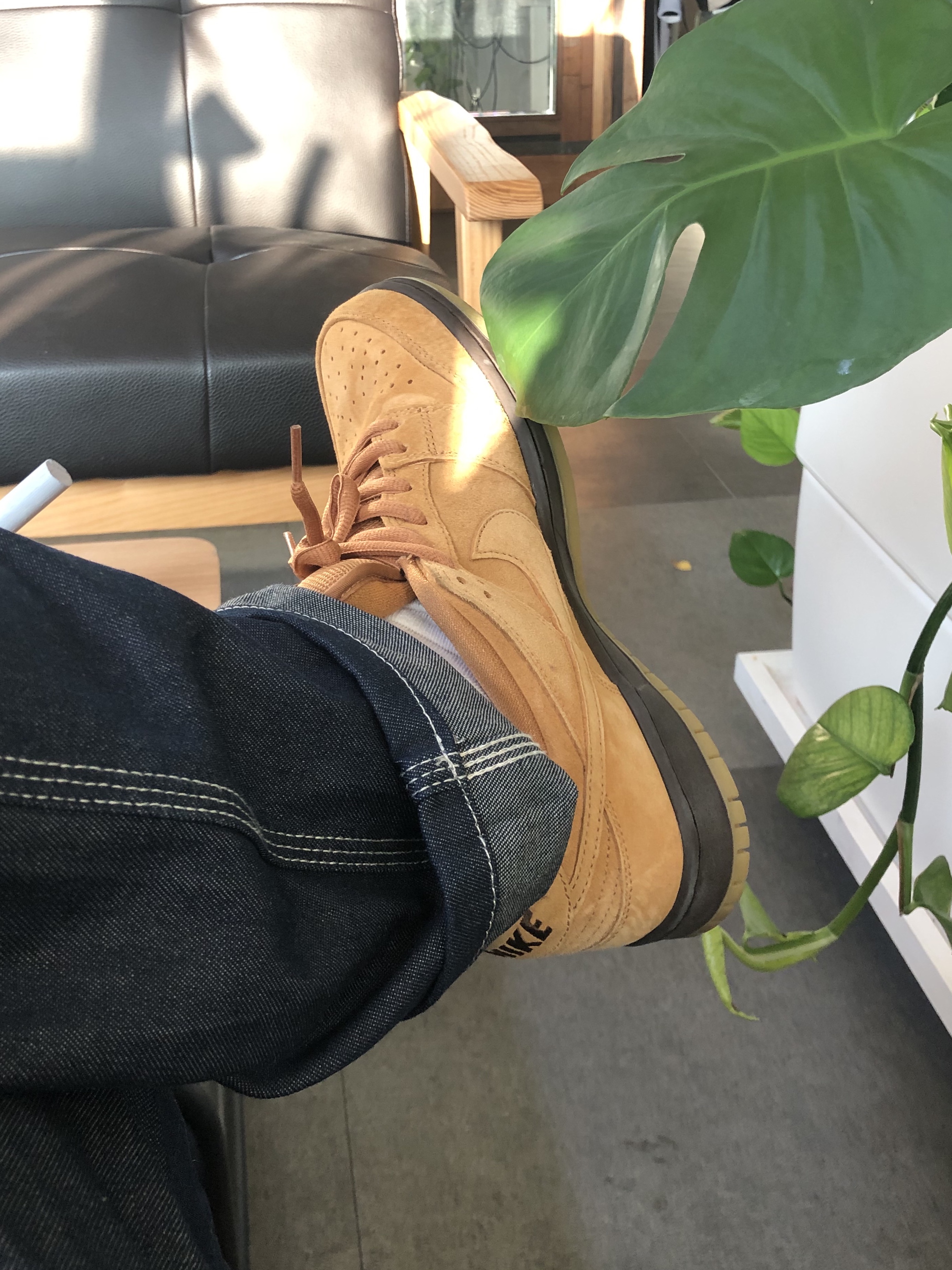 Nike SB Dunk Low Pro Wheat 2020 착용 스타일 - 3