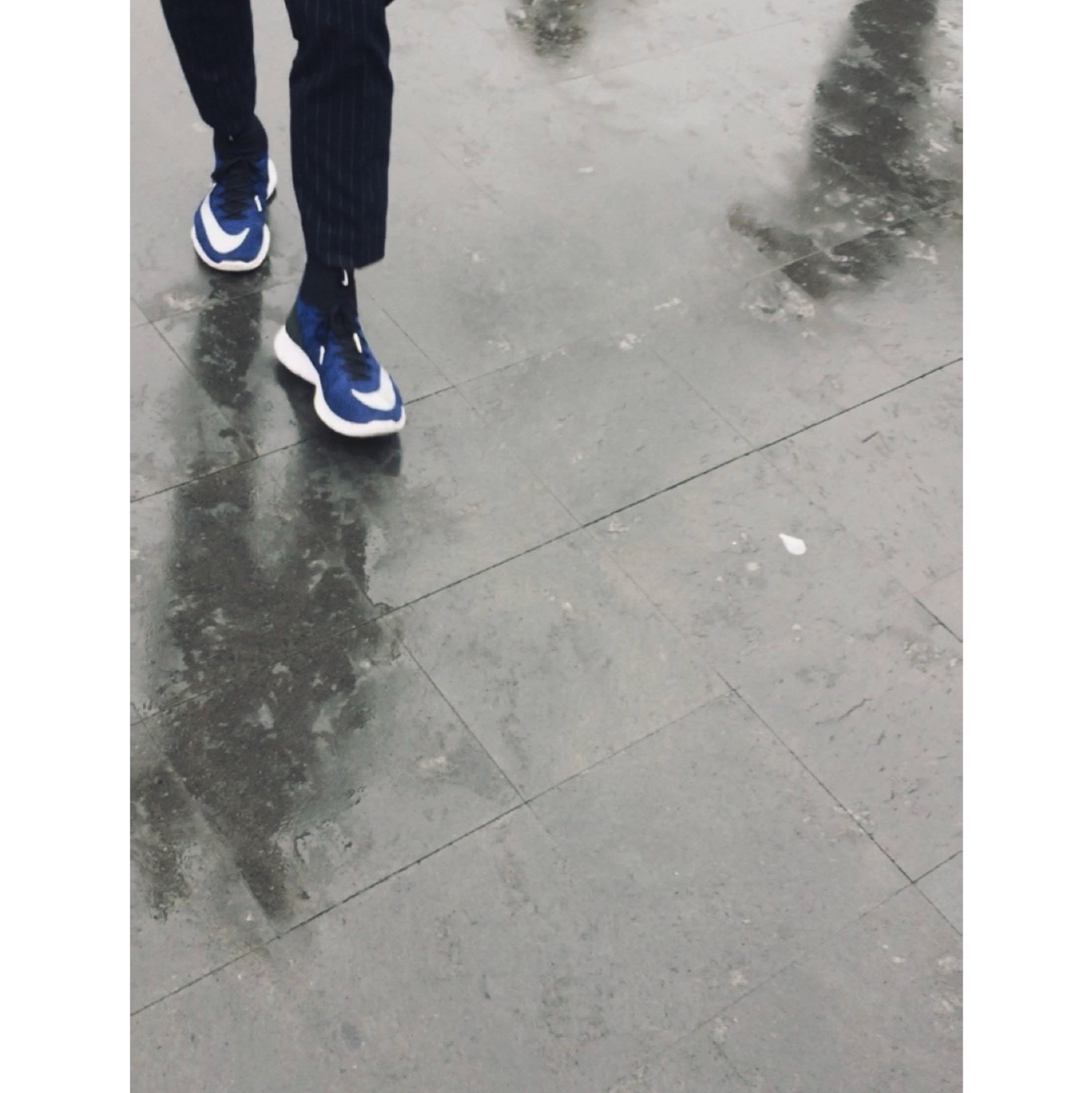 Nike shoes on her feet님의 스타일