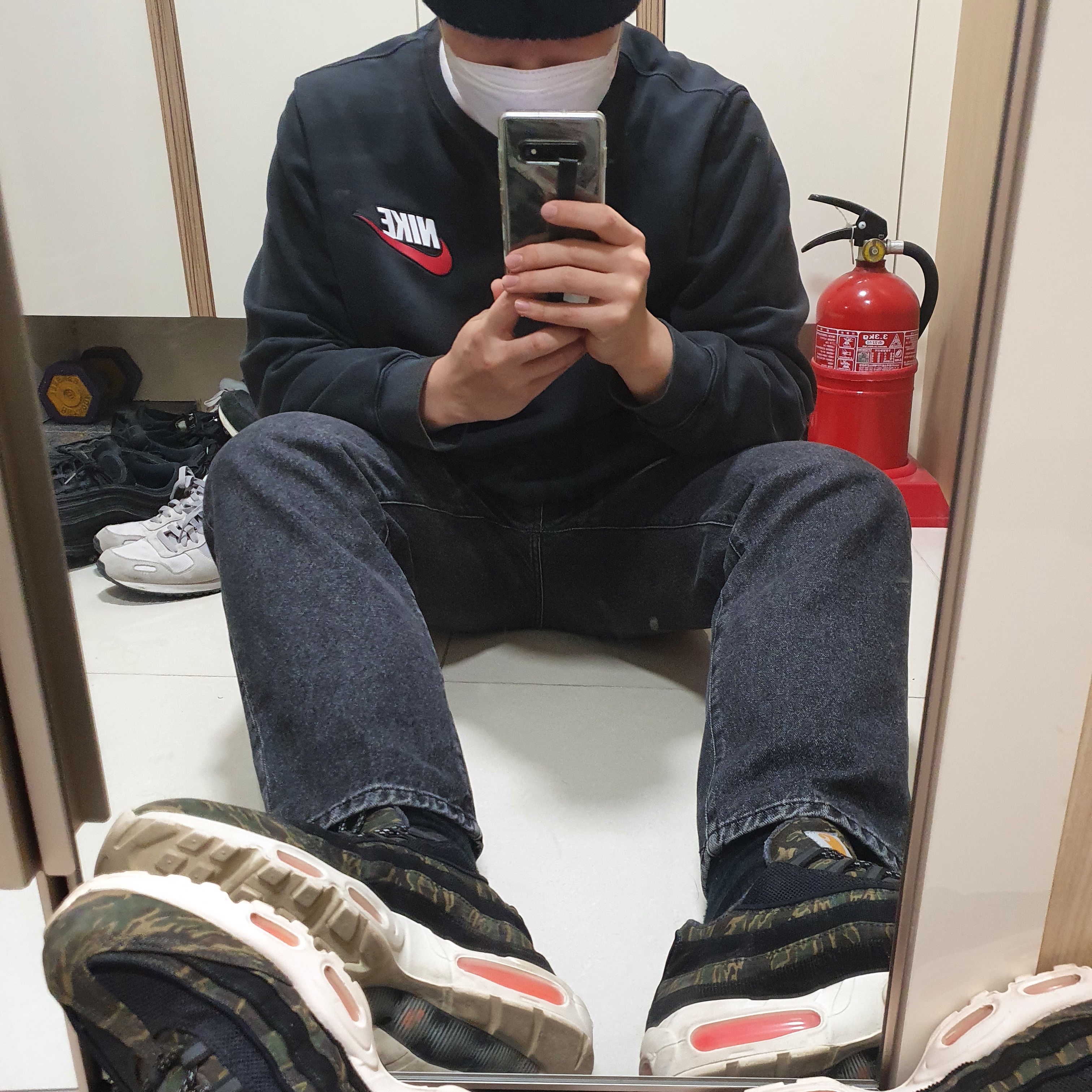 Nike x Carhartt WIP Air Max 95 Camo 착용 스타일