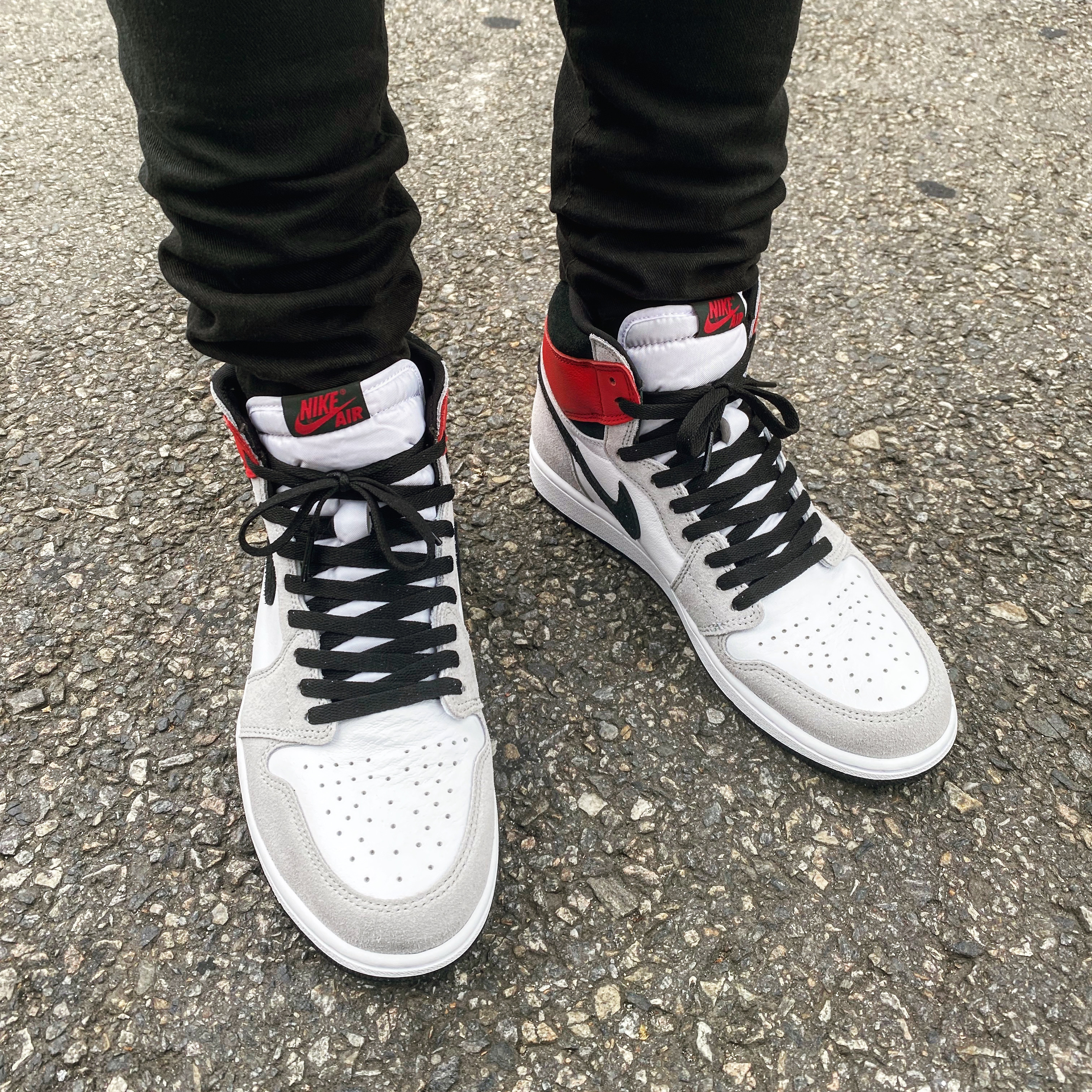 Jordan 1 Retro High OG Light Smoke Grey 착용 스타일