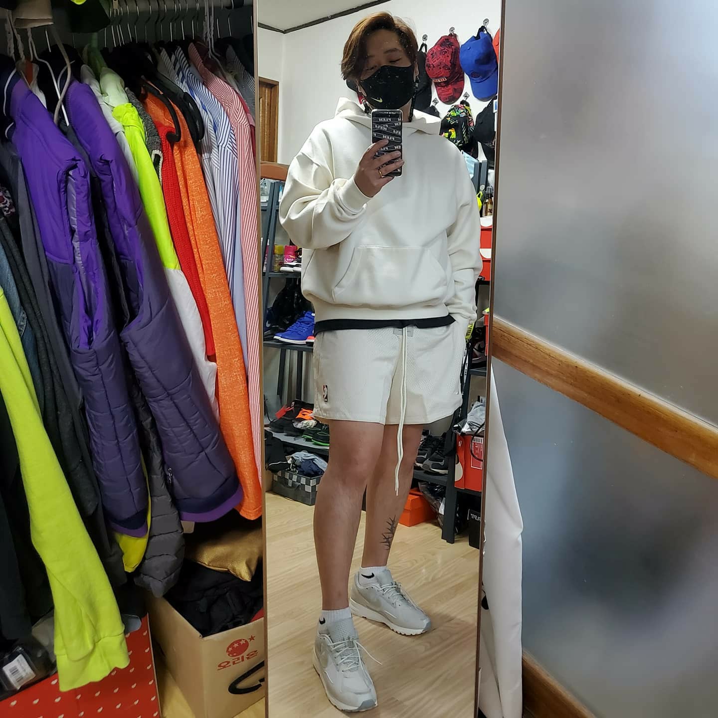 Nike x Fear of God Basketball Shorts String, Nike x Fear of God Air Skylon 2 Light Bone 착용 스타일 - 1