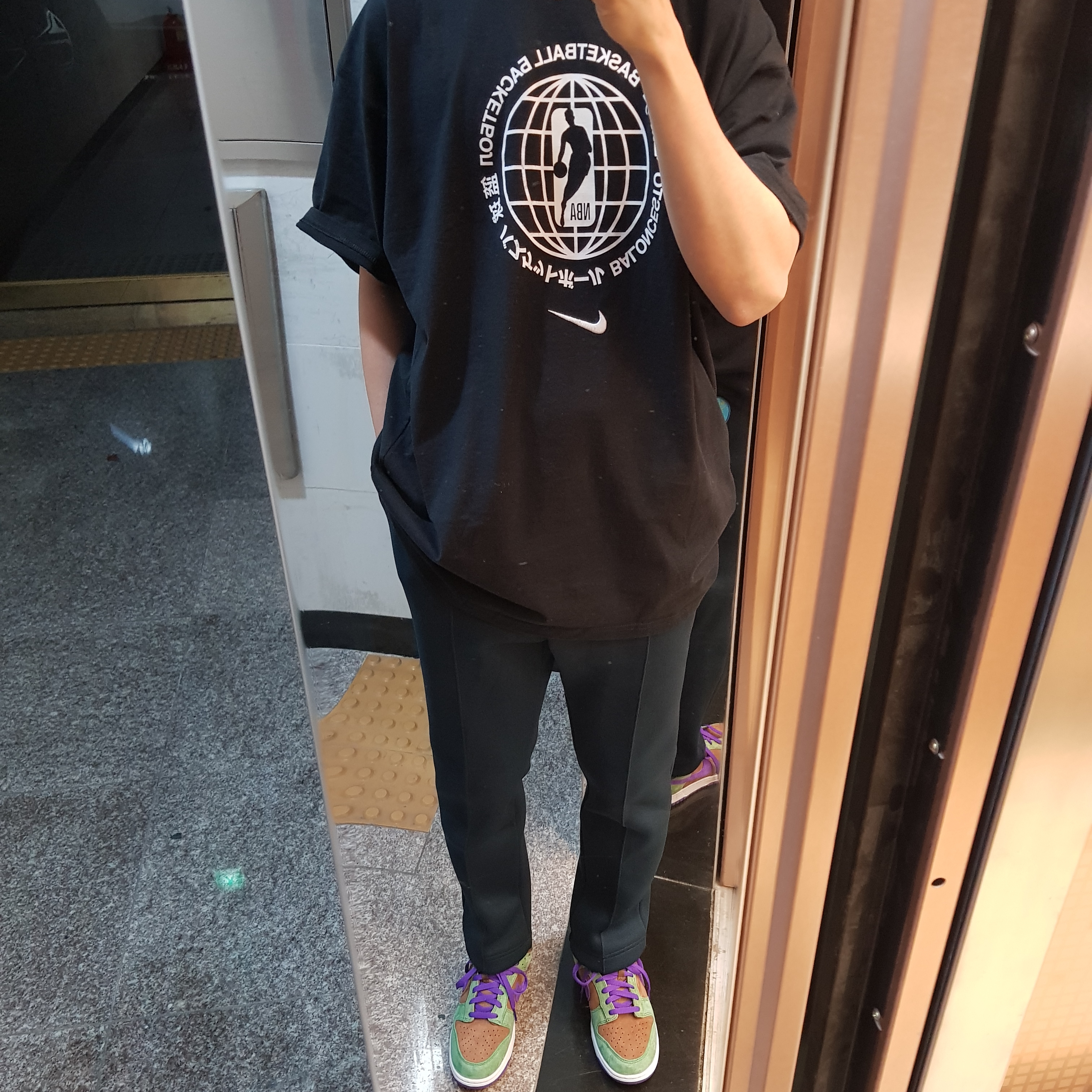 Nike Dunk Low SP Veneer, Jordan x Union Leisure Pants Navy 착용 스타일