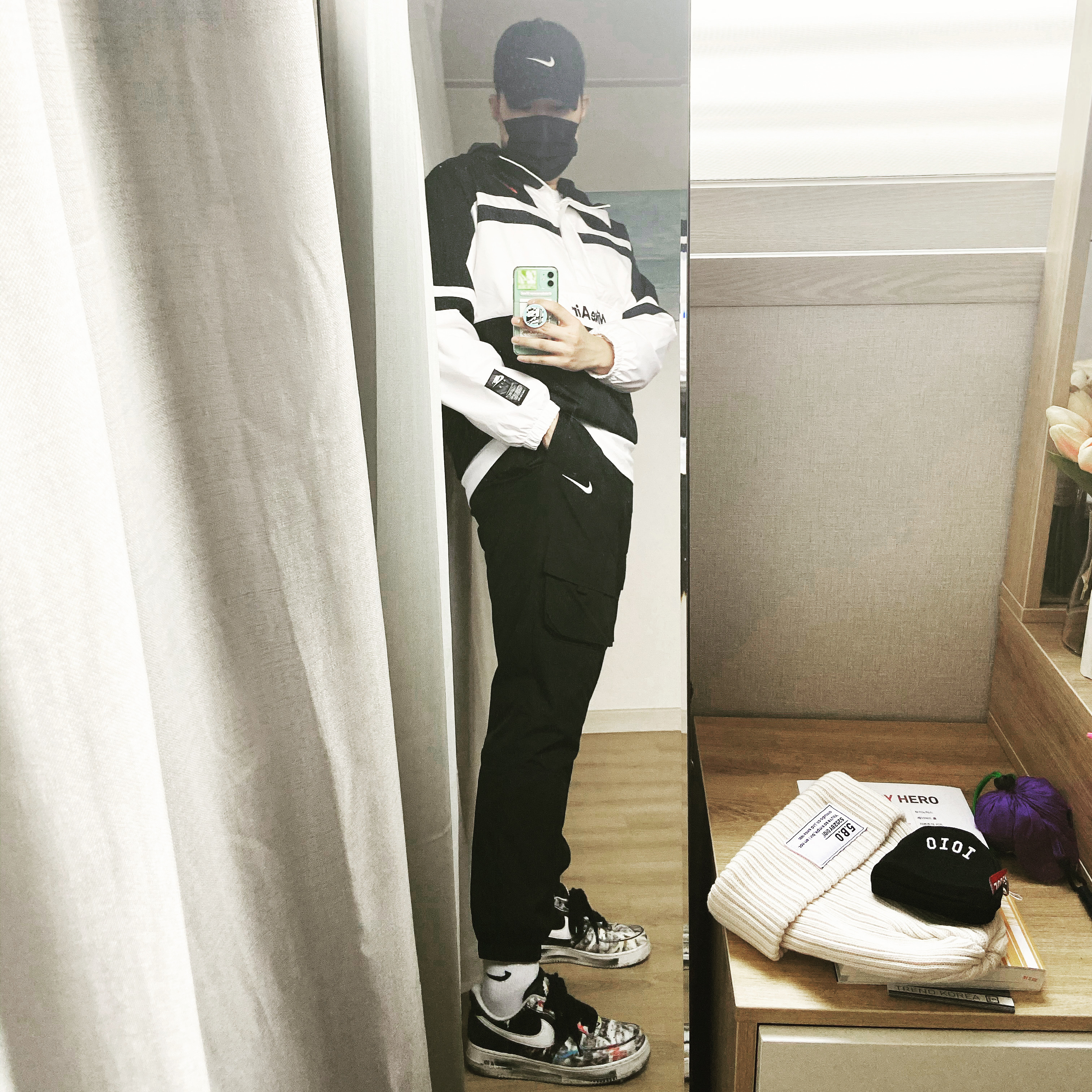 Nike x Peaceminusone Air Force 1 Low Para-Noise 착용 스타일