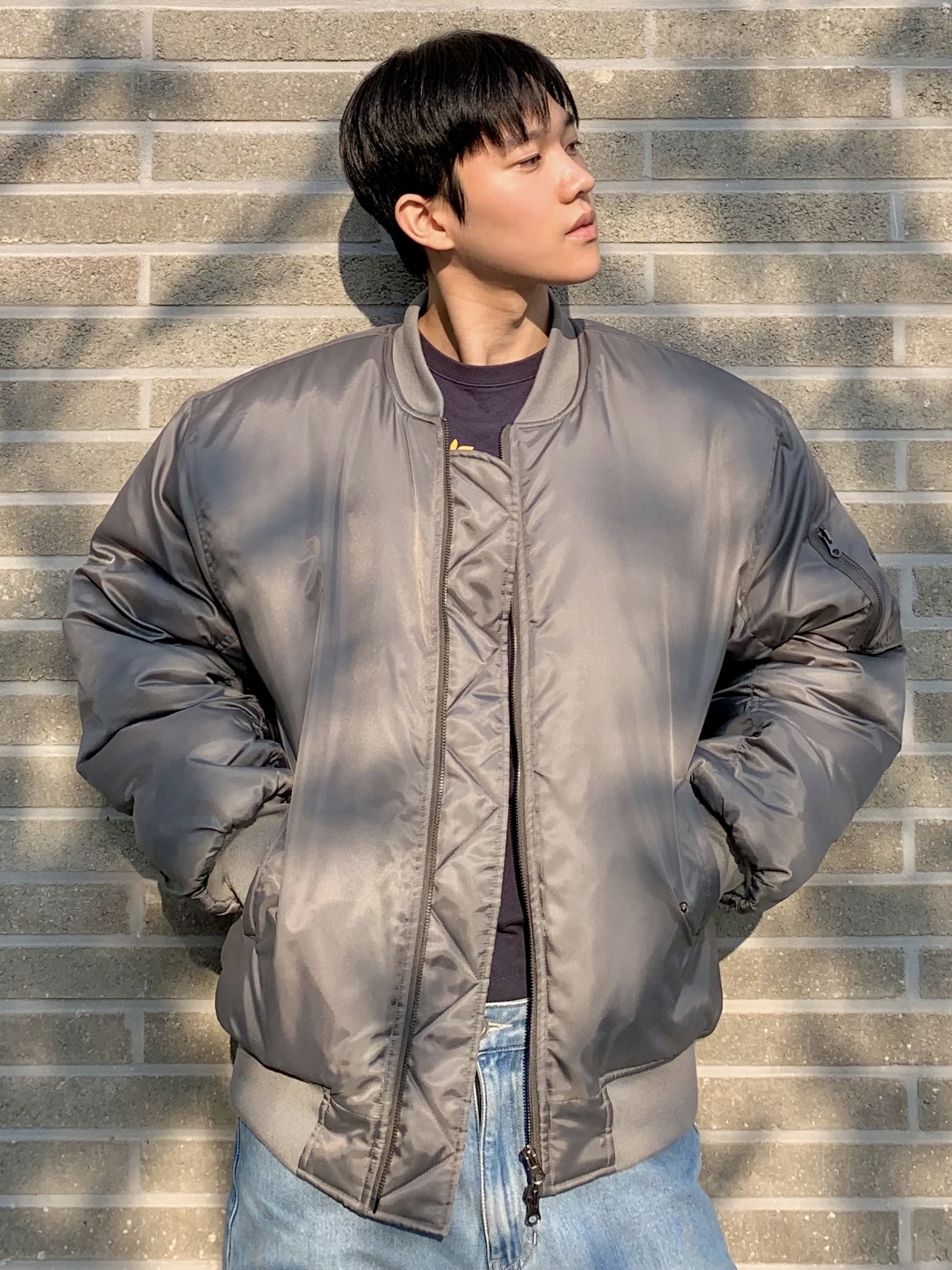Balenciaga Triple S Grey 2018 착용 스타일 - 4
