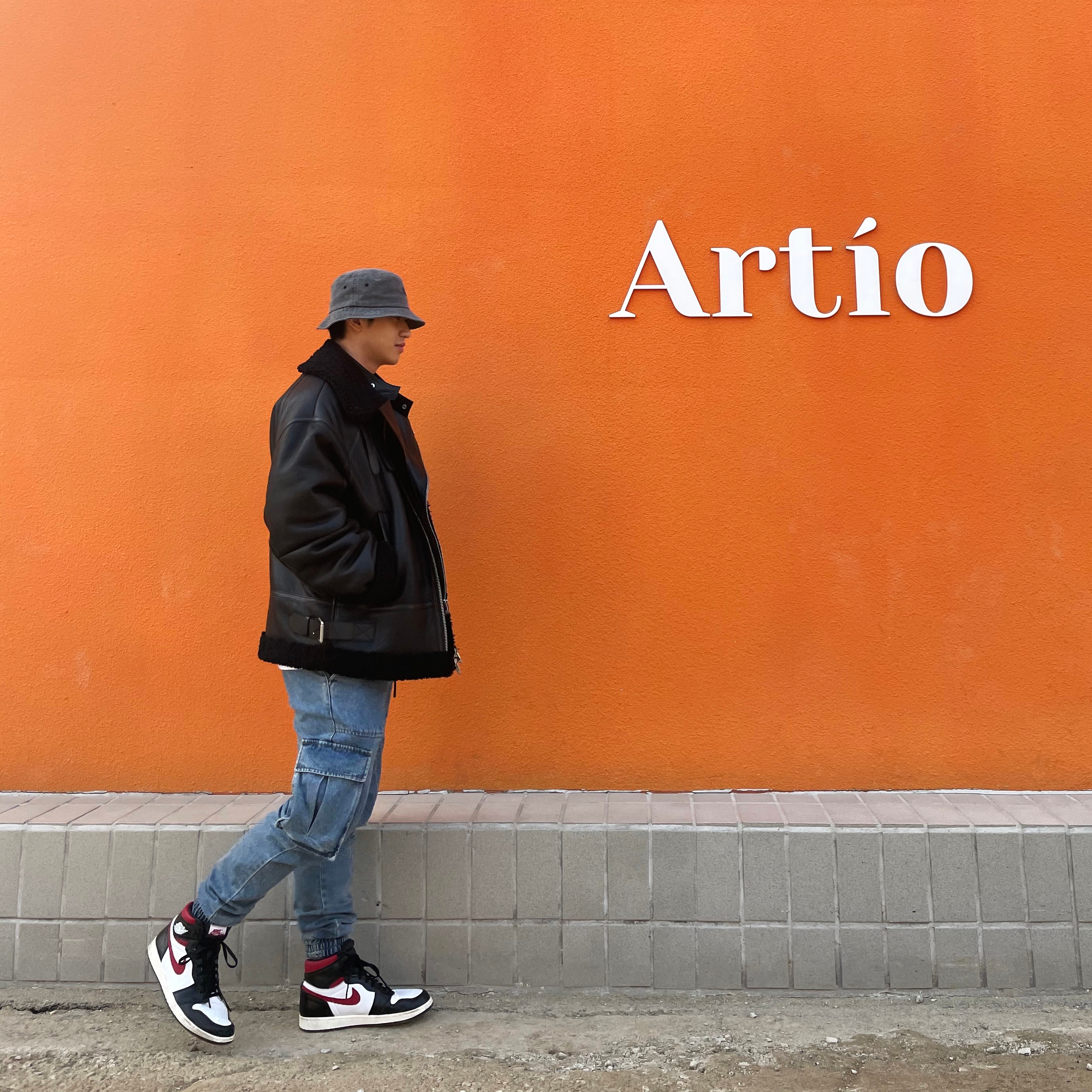 Jordan 1 Retro High OG Gym Red 착용 스타일 - 2