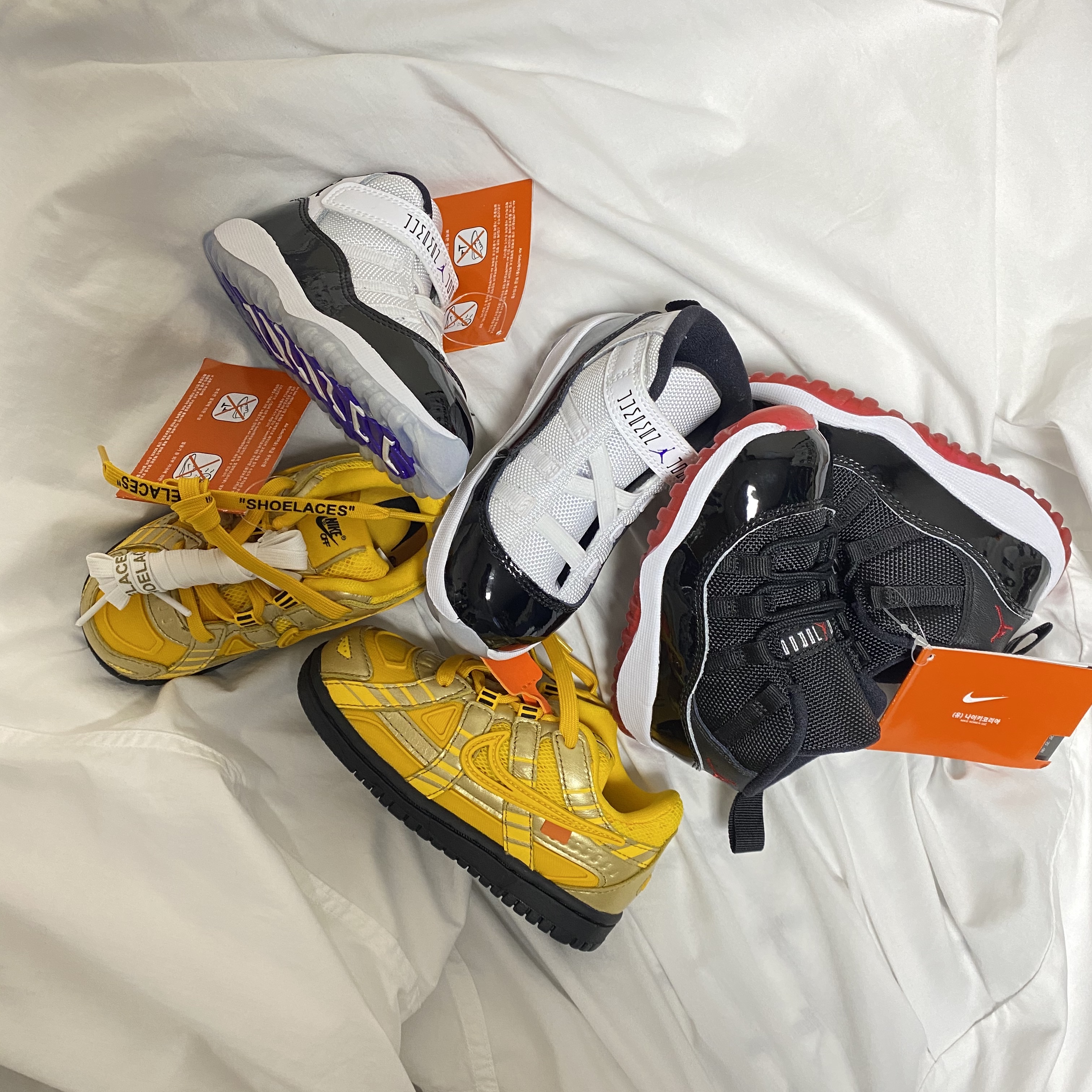 (TD) Nike x Off-White Air Rubber Dunk University Gold, (TD) Jordan 11 Retro Bred 2019 착용 스타일