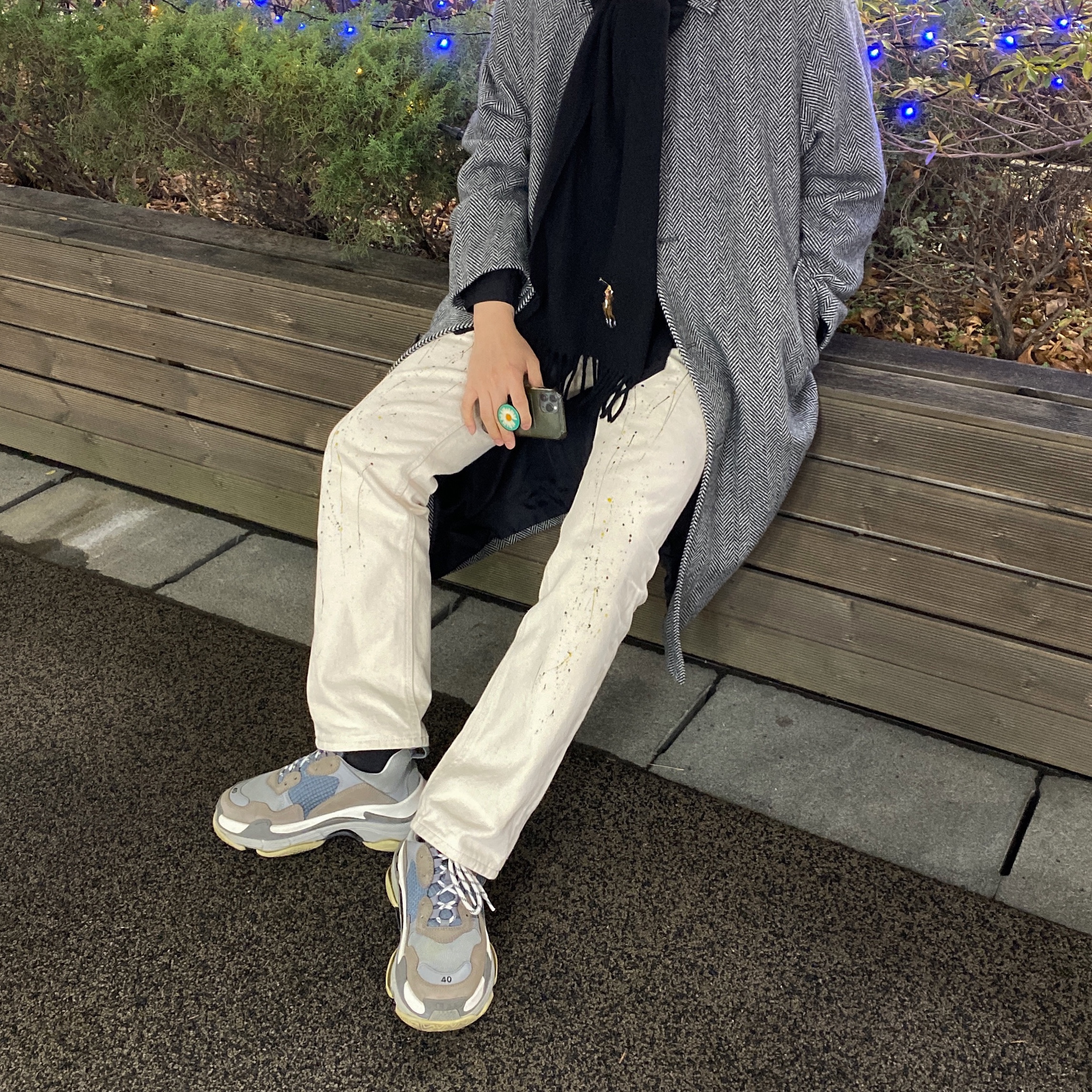 Balenciaga Triple S Trainer Grey 2018 착용 스타일