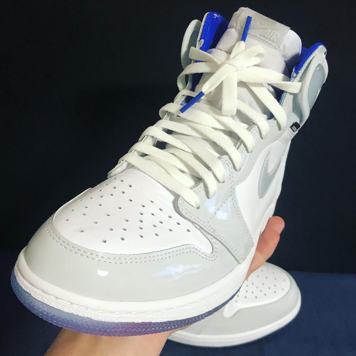 Jordan 1 Retro High Zoom White Racer Blue 착용 스타일 - 3