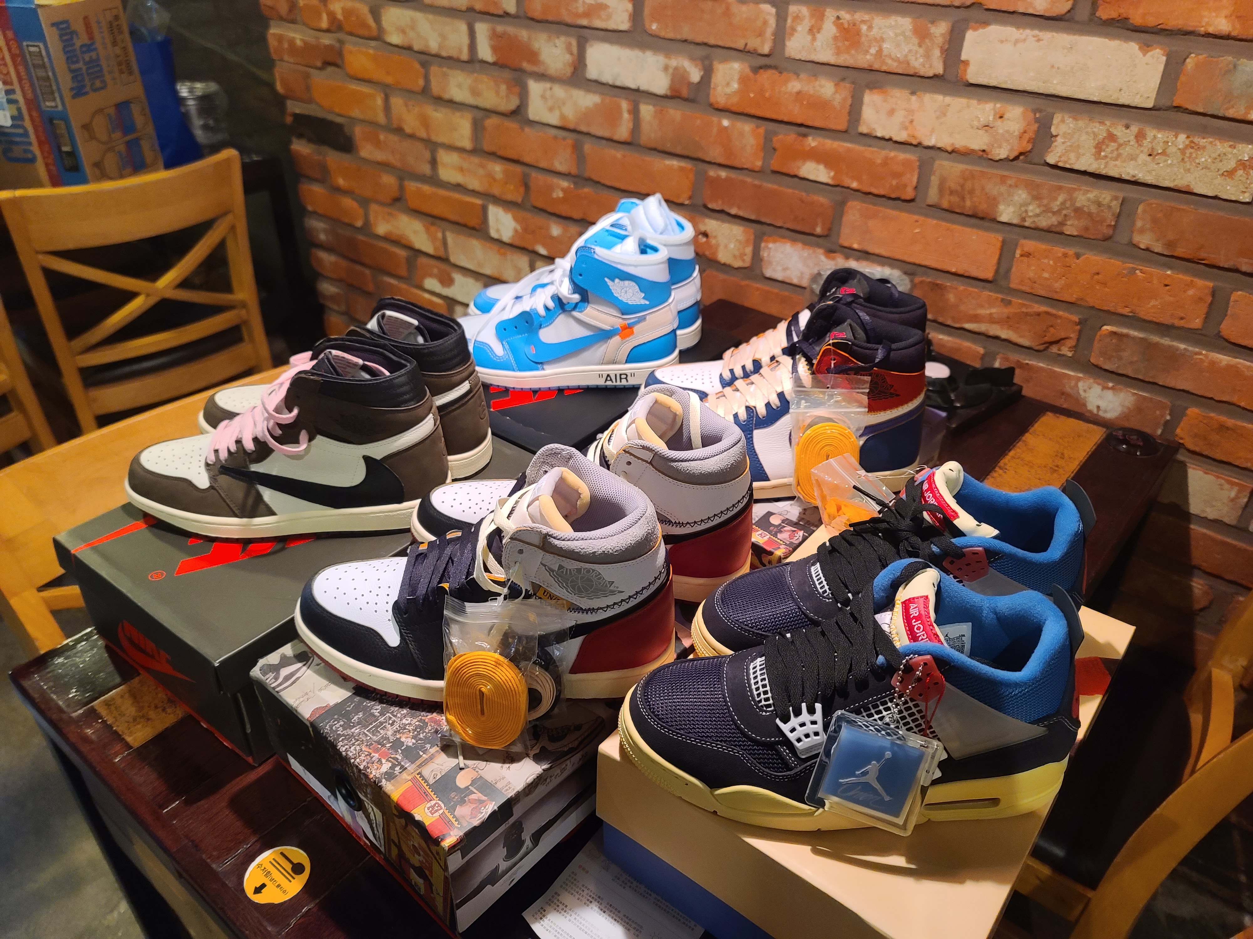 Jordan 4 x Union Retro Off Noir, Jordan 1 x Union Retro High Black Toe 착용 스타일