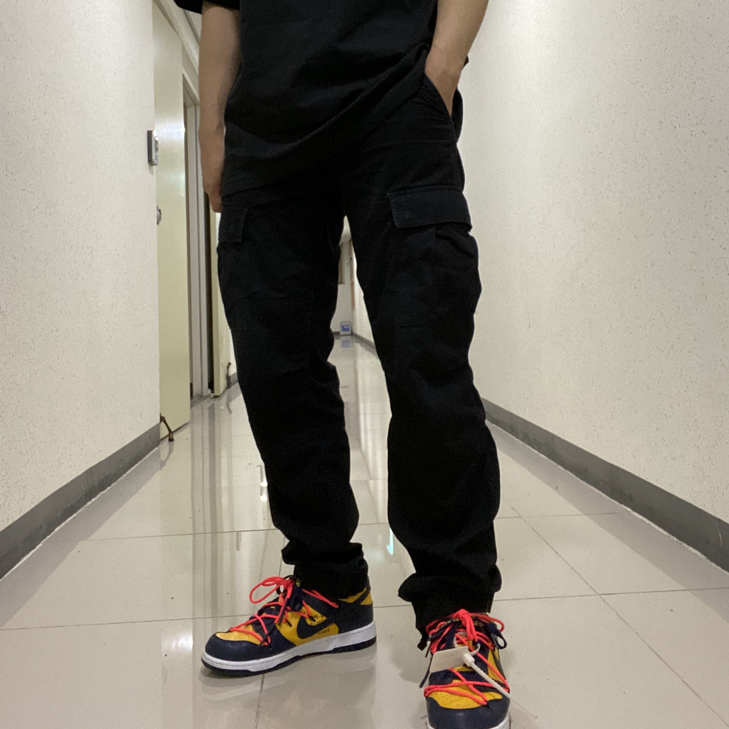 Nike x Off-White Dunk Low University Gold Midnight Navy 착용 스타일