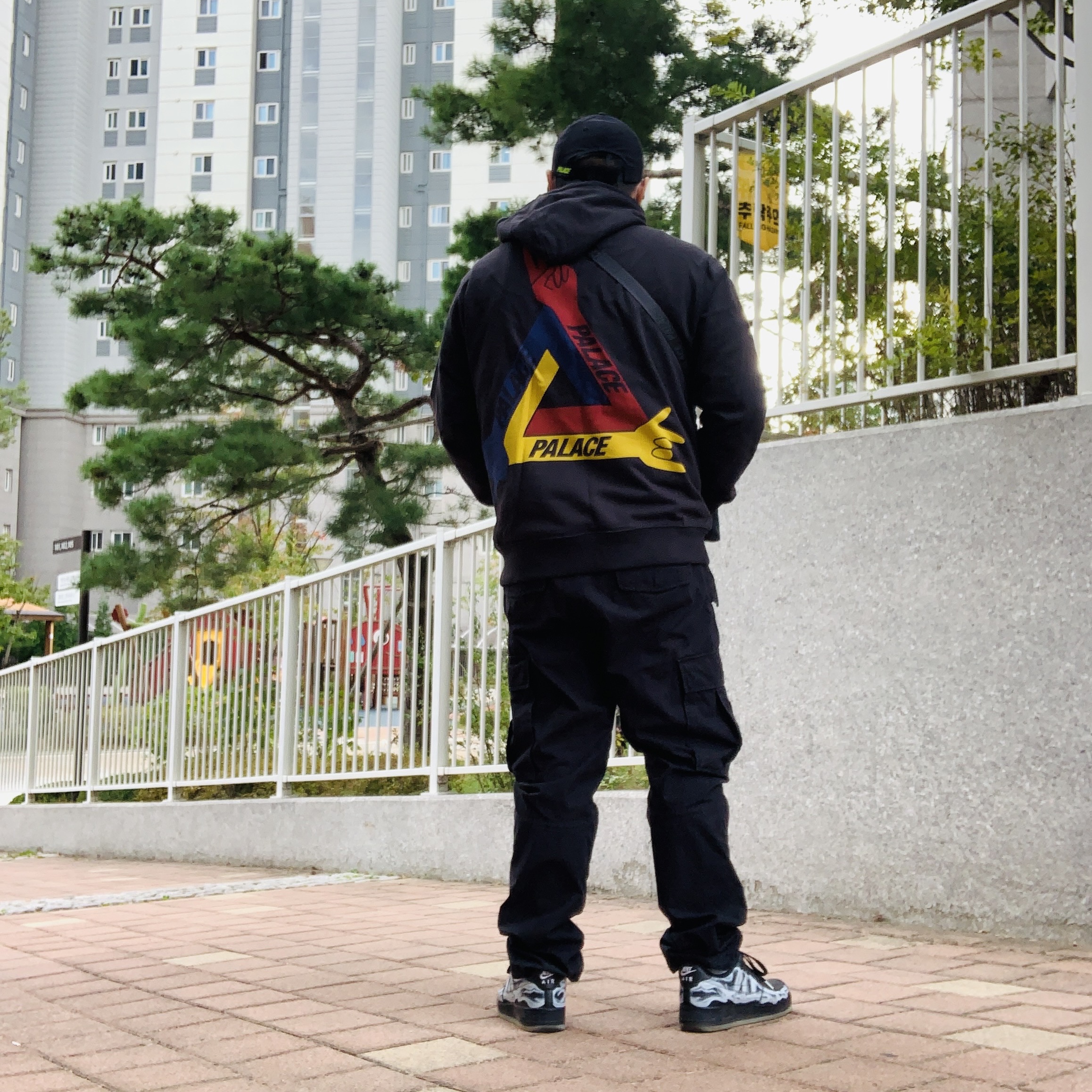 Nike Air Force 1 Low '07 Black Skeleton 착용 스타일