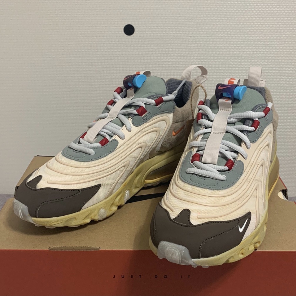 Nike x Travis Scott Air Max 270 React Cactus Trails 착용 스타일