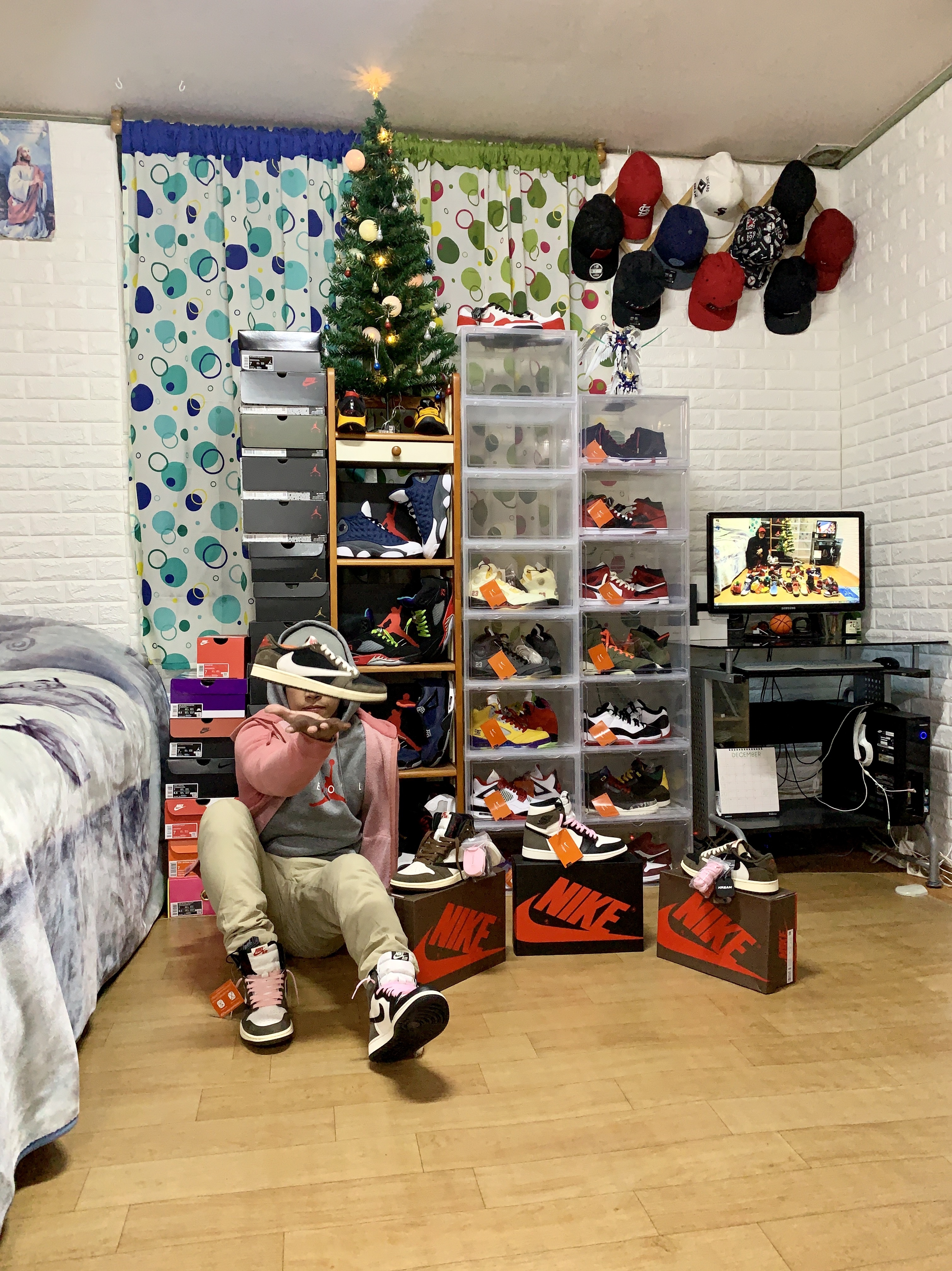 Jordan 1 x Travis Scott Retro High OG SP Mocha, Jordan 1 x Travis Scott Retro Low OG SP Mocha 착용 스타일 - 1