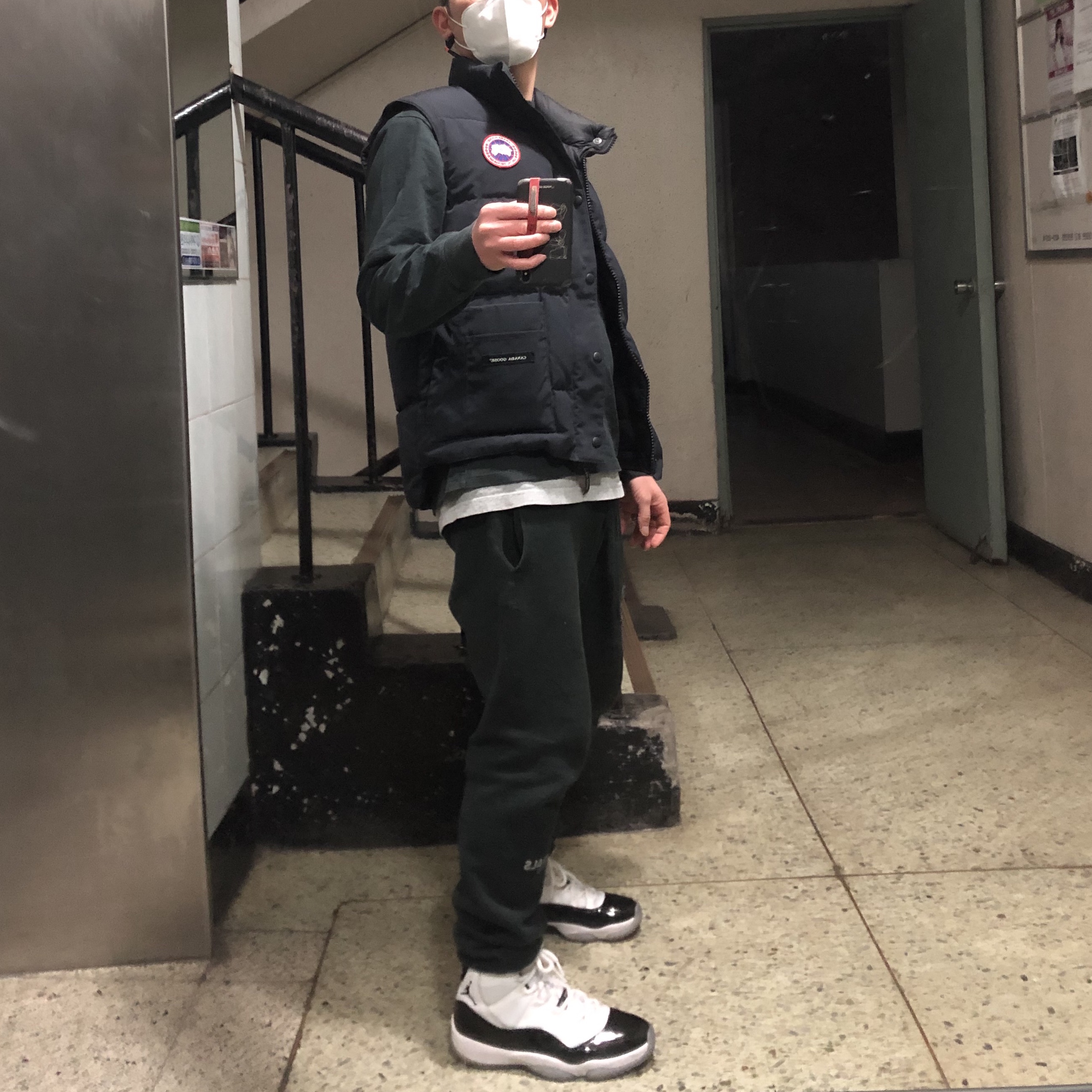 Essentials Sweatpants Dark Slate/Black 2020, Jordan 11 Retro Concord 2018 착용 스타일