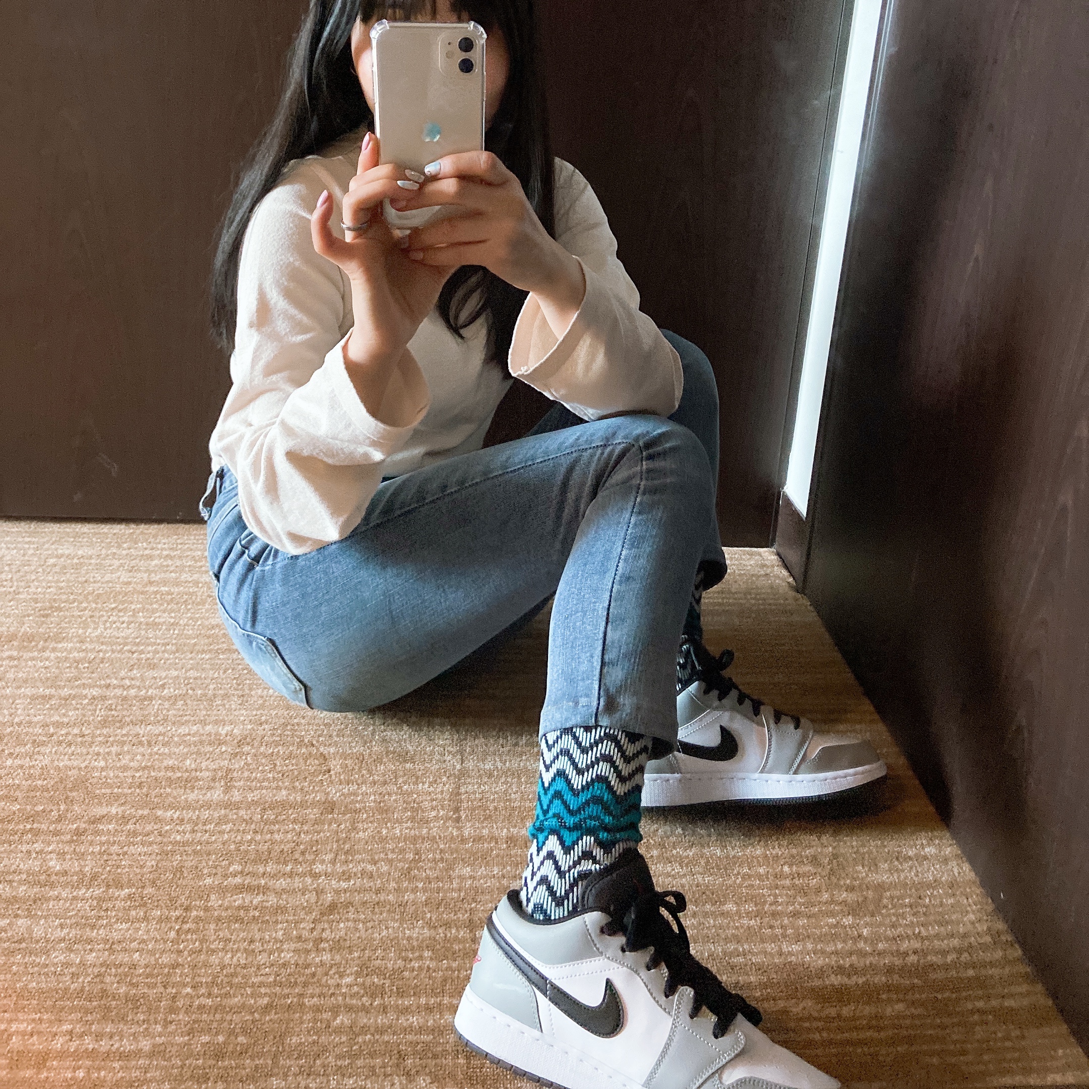 Jordan 1 Low Light Smoke Grey 착용 스타일 - 3