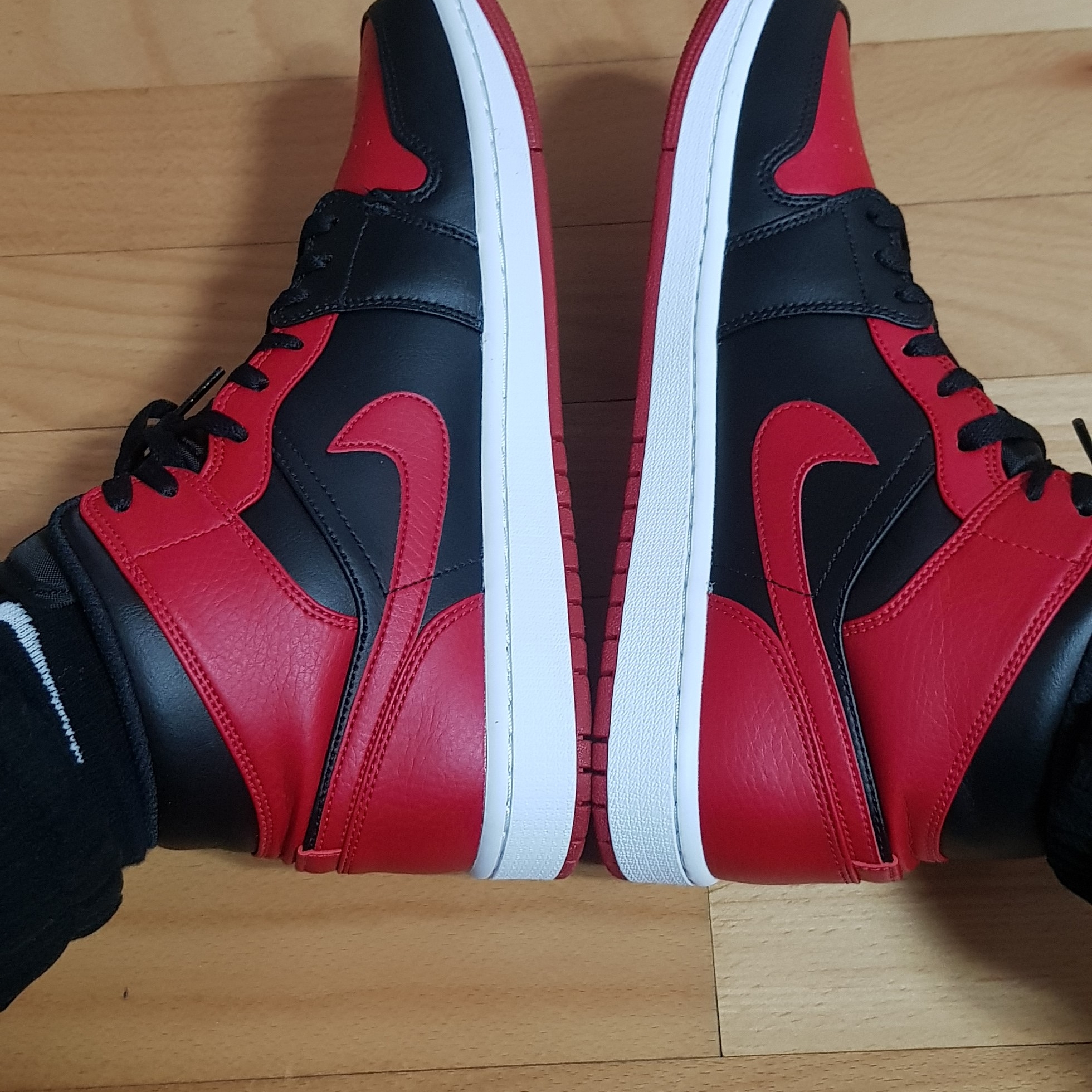 Jordan 1 Mid Bred Banned 2020 착용 스타일