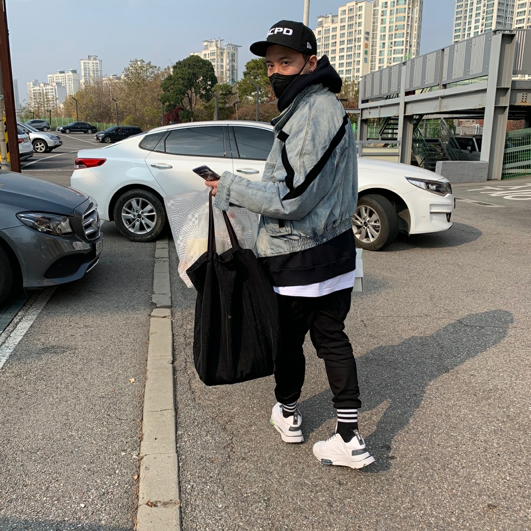 Nike Air Zoom Type Summit White 착용 스타일