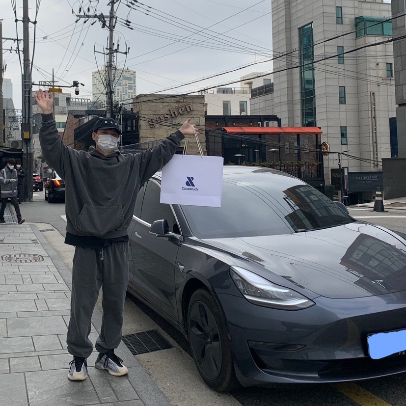 Adidas Yeezy QNTM Lifestyle 착용 스타일