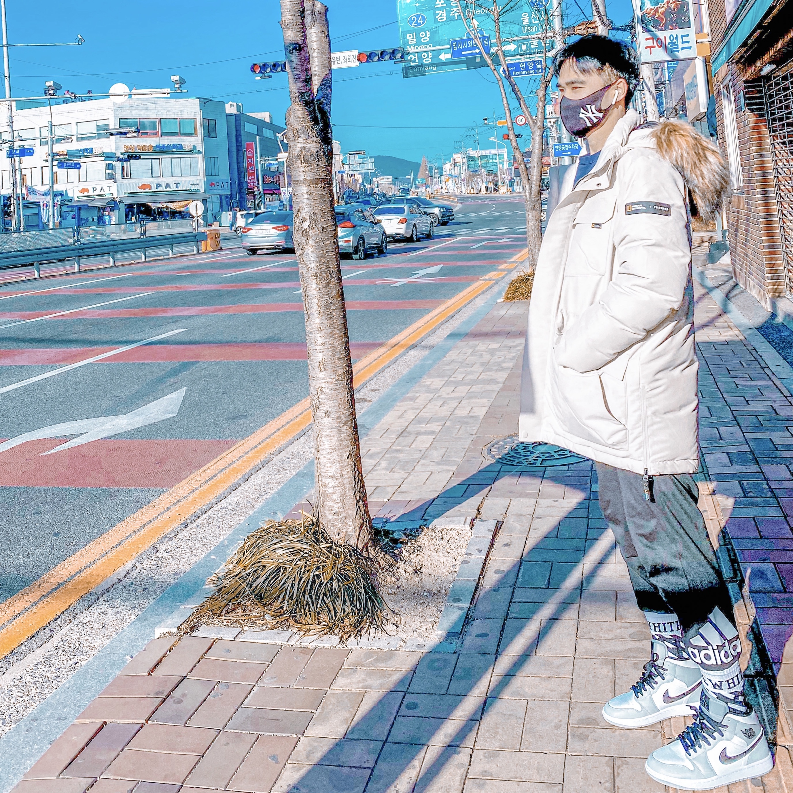 Jordan 1 Mid Light Smoke Grey 착용 스타일