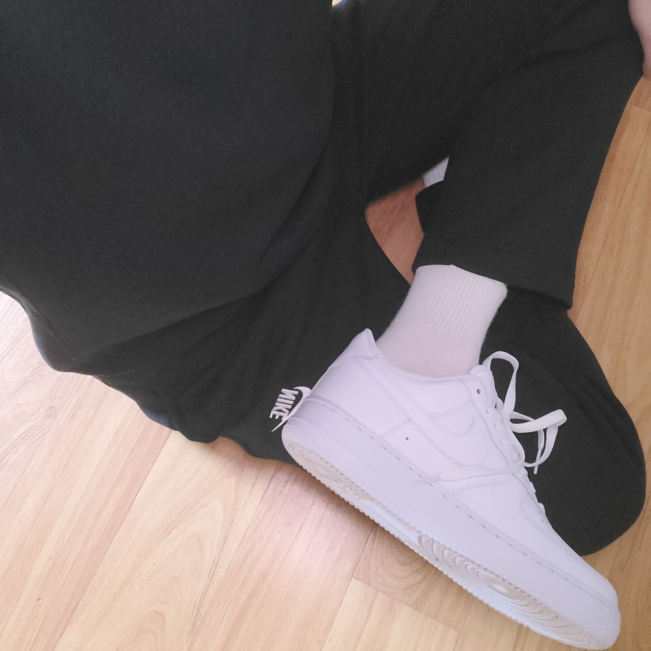 Nike Air Force 1 '07 Low White 착용 스타일