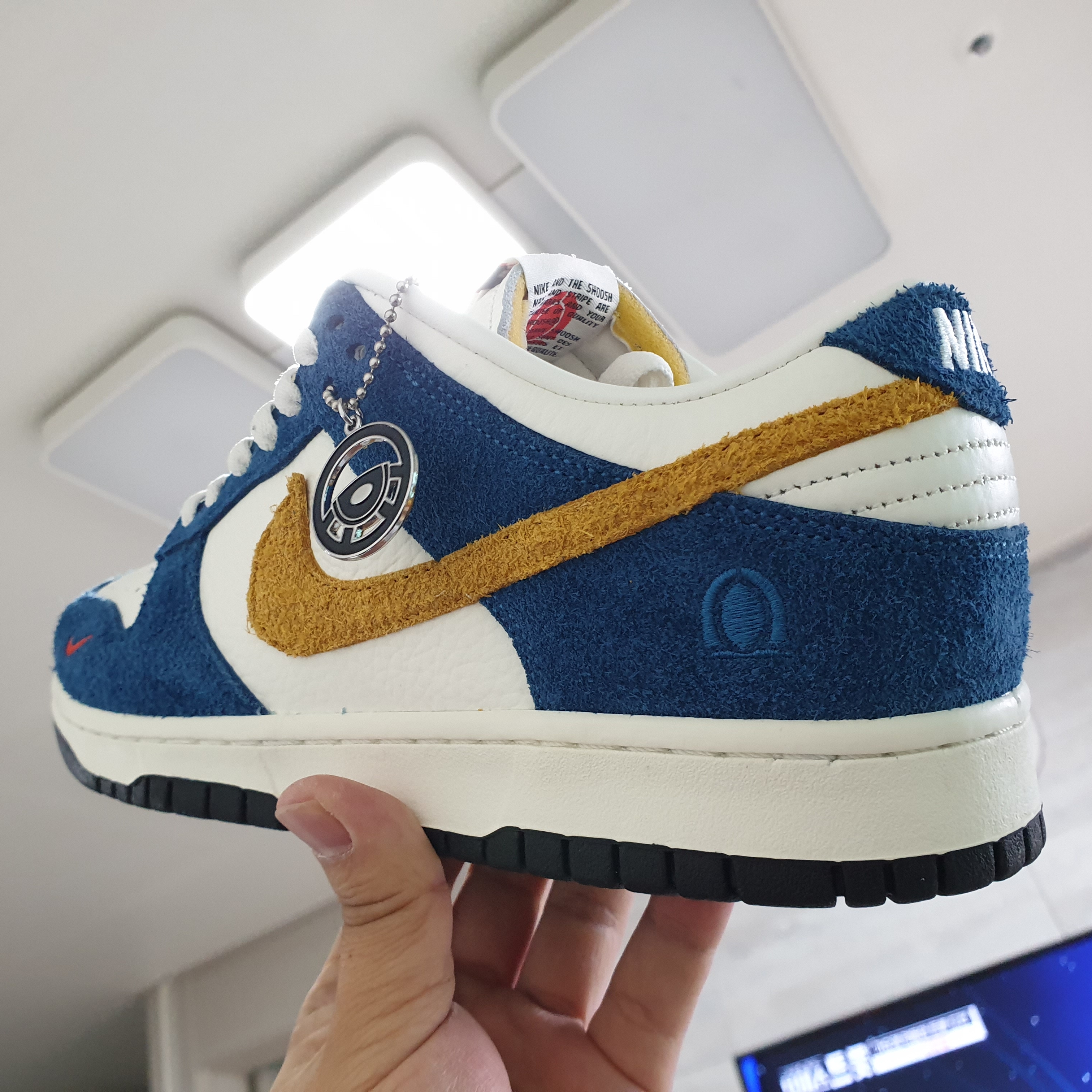 Nike x Kasina Dunk Low 80's Bus 착용 스타일