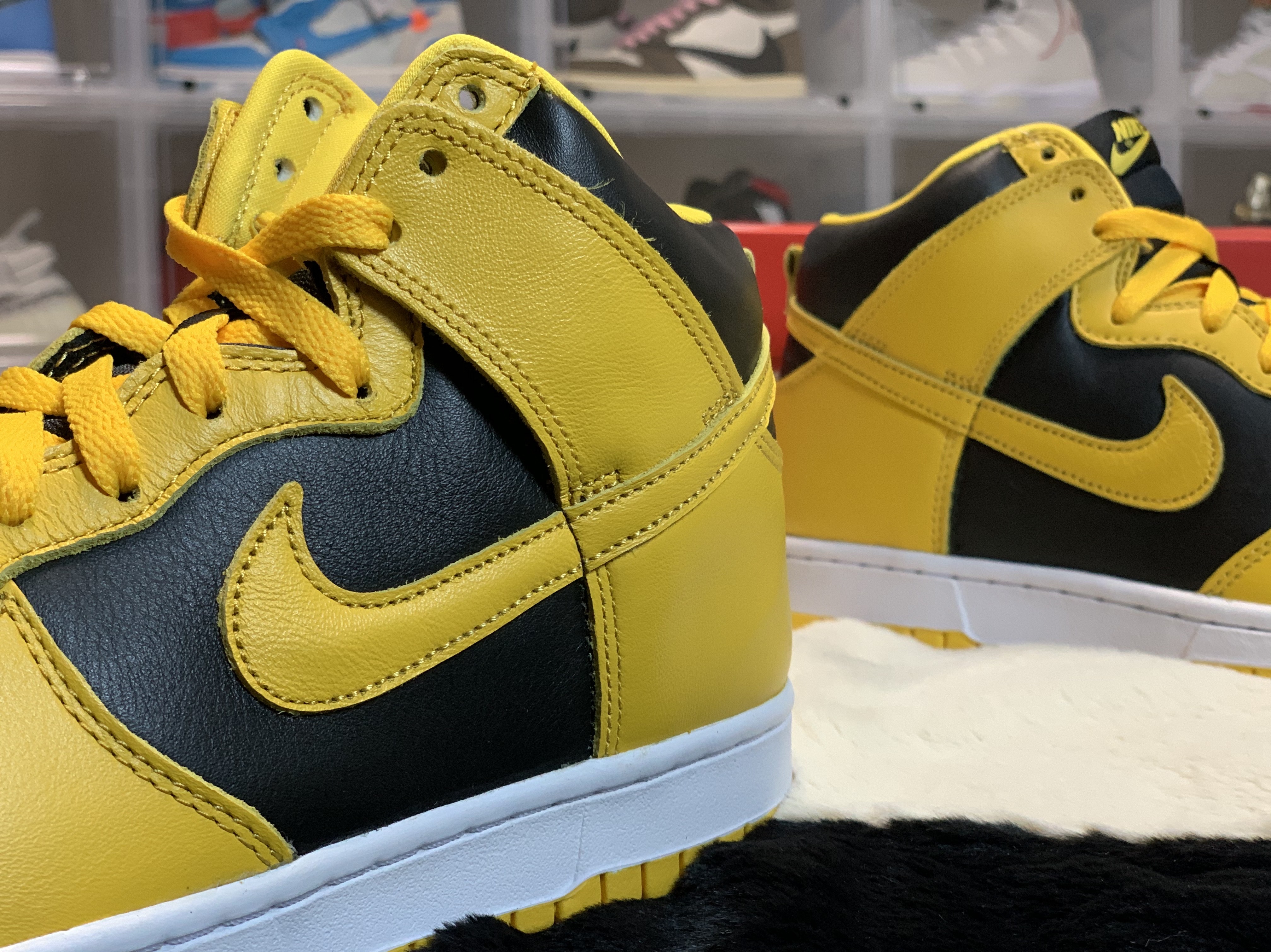 Nike Dunk High SP Varsity Maize 착용 스타일 - 2