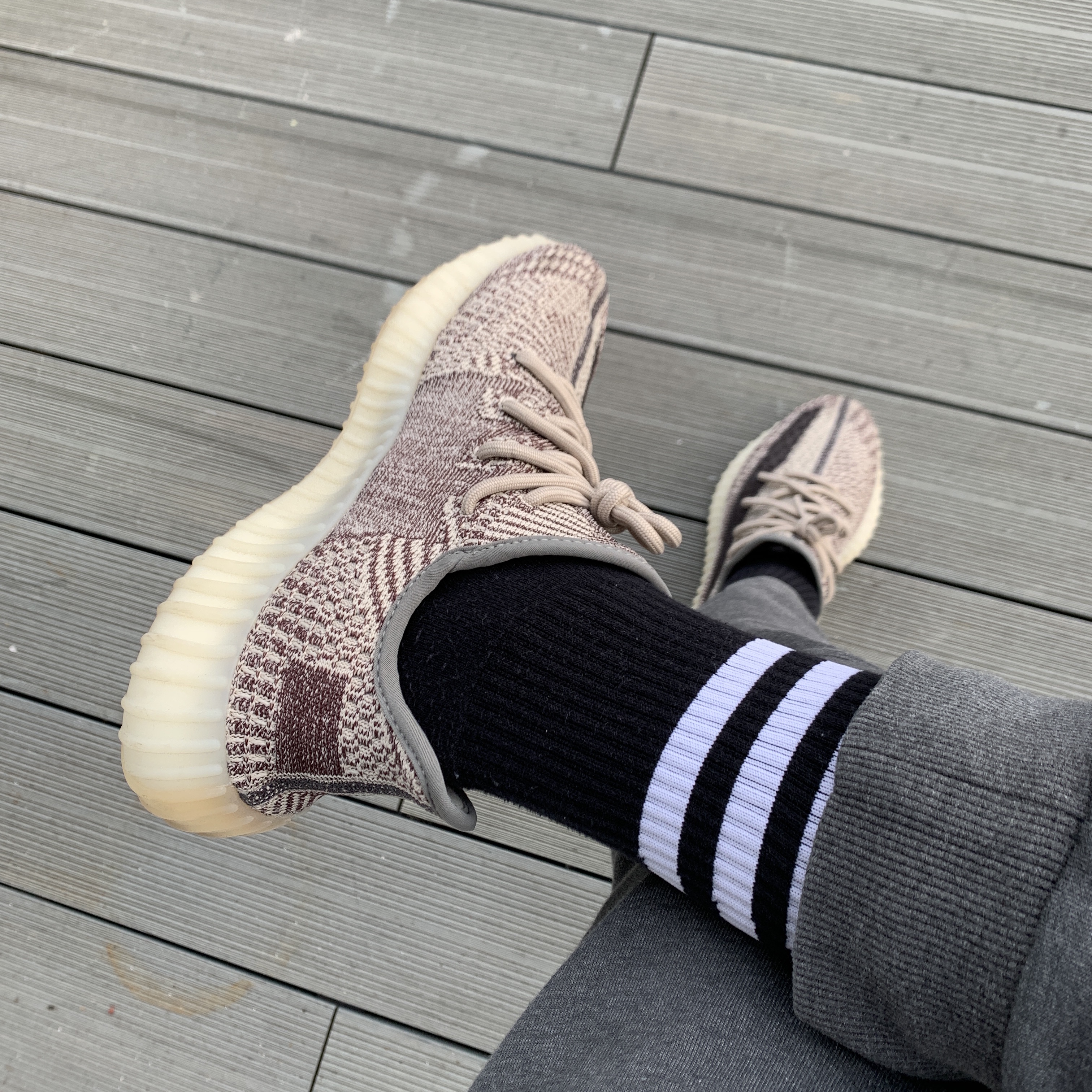 Adidas Yeezy Boost 350 V2 Zyon 착용 스타일