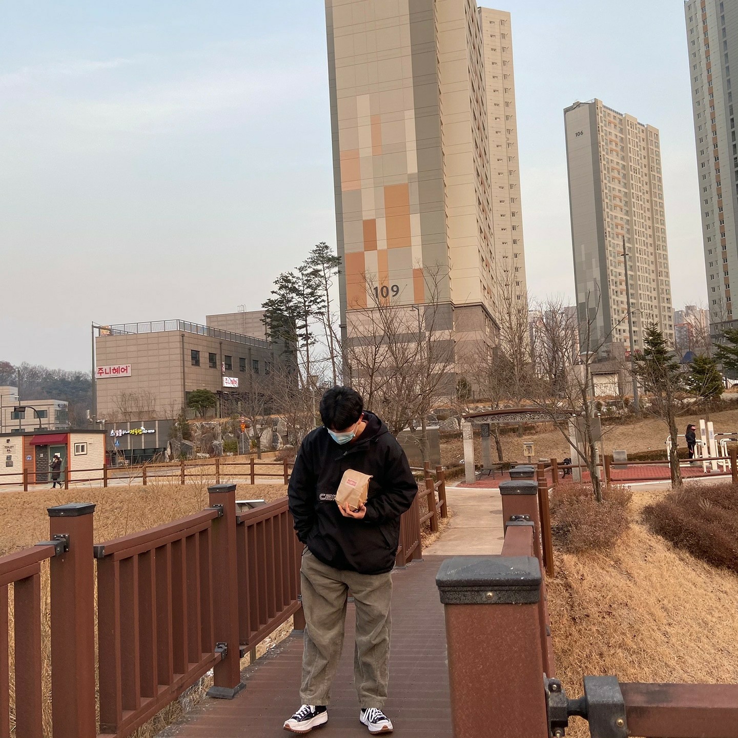 Converse Run Star Hike Low Black 착용 스타일