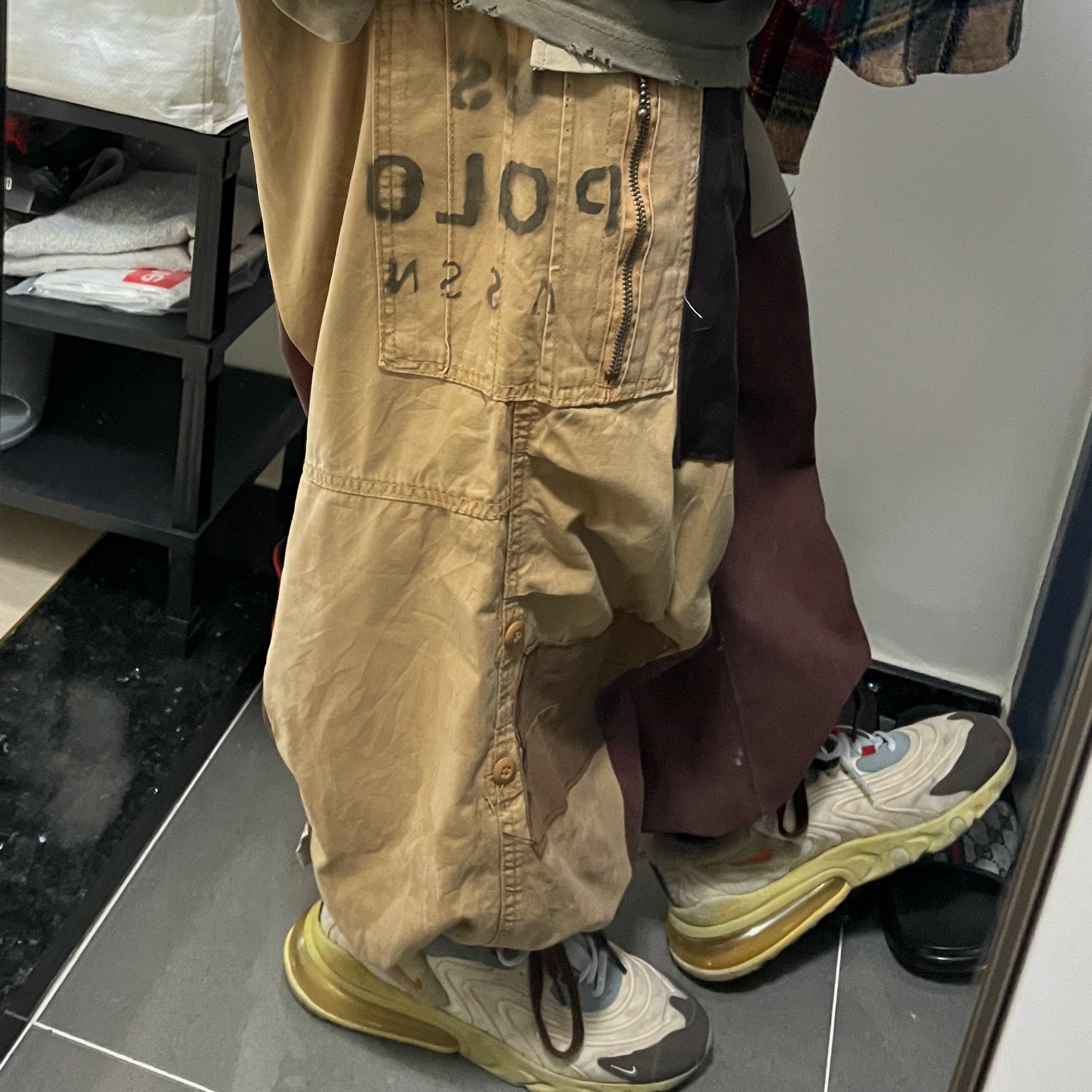 Nike x Travis Scott Air Max 270 React Cactus Trails, Jordan 6 x Travis Scott Retro Olive 착용 스타일 - 2